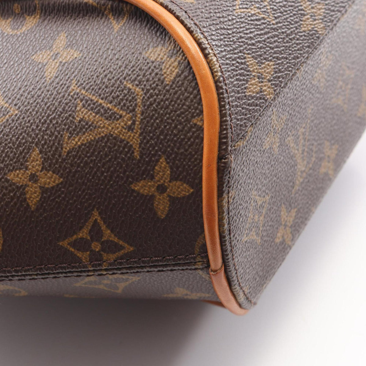 Louis Vuitton Brown Coated Canvas Leather Handbag (Pre-Owned)