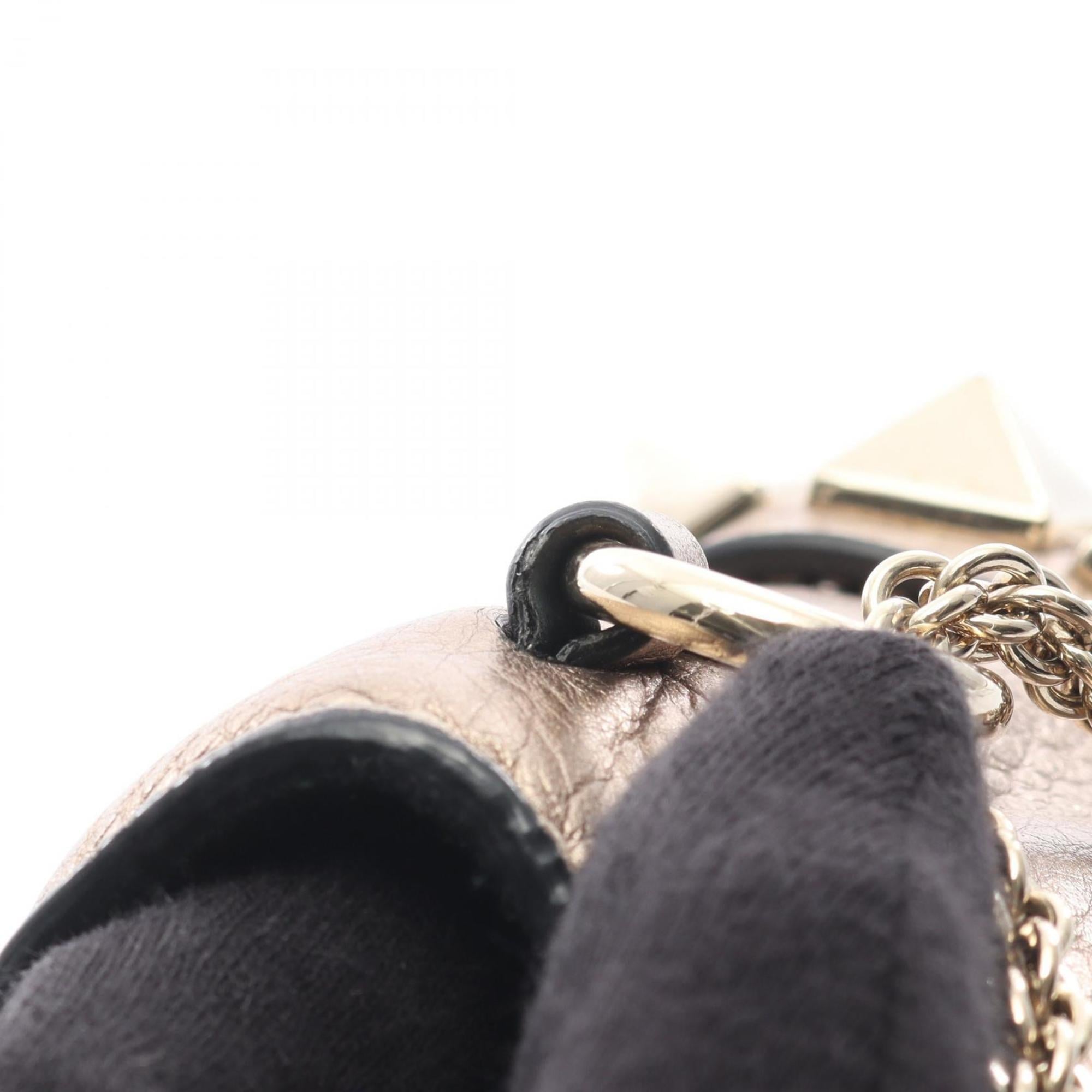 Valentino Gold Leather Shoulder Bag (Pre-Owned)