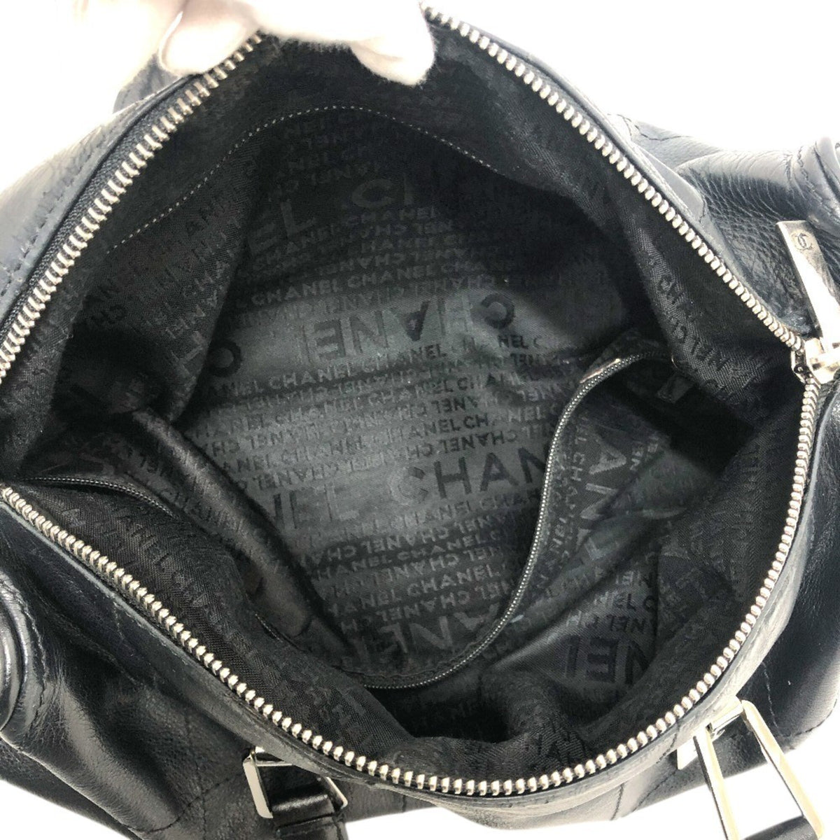 Chanel Black Leather Handbag Tote Bag (Pre-Owned)