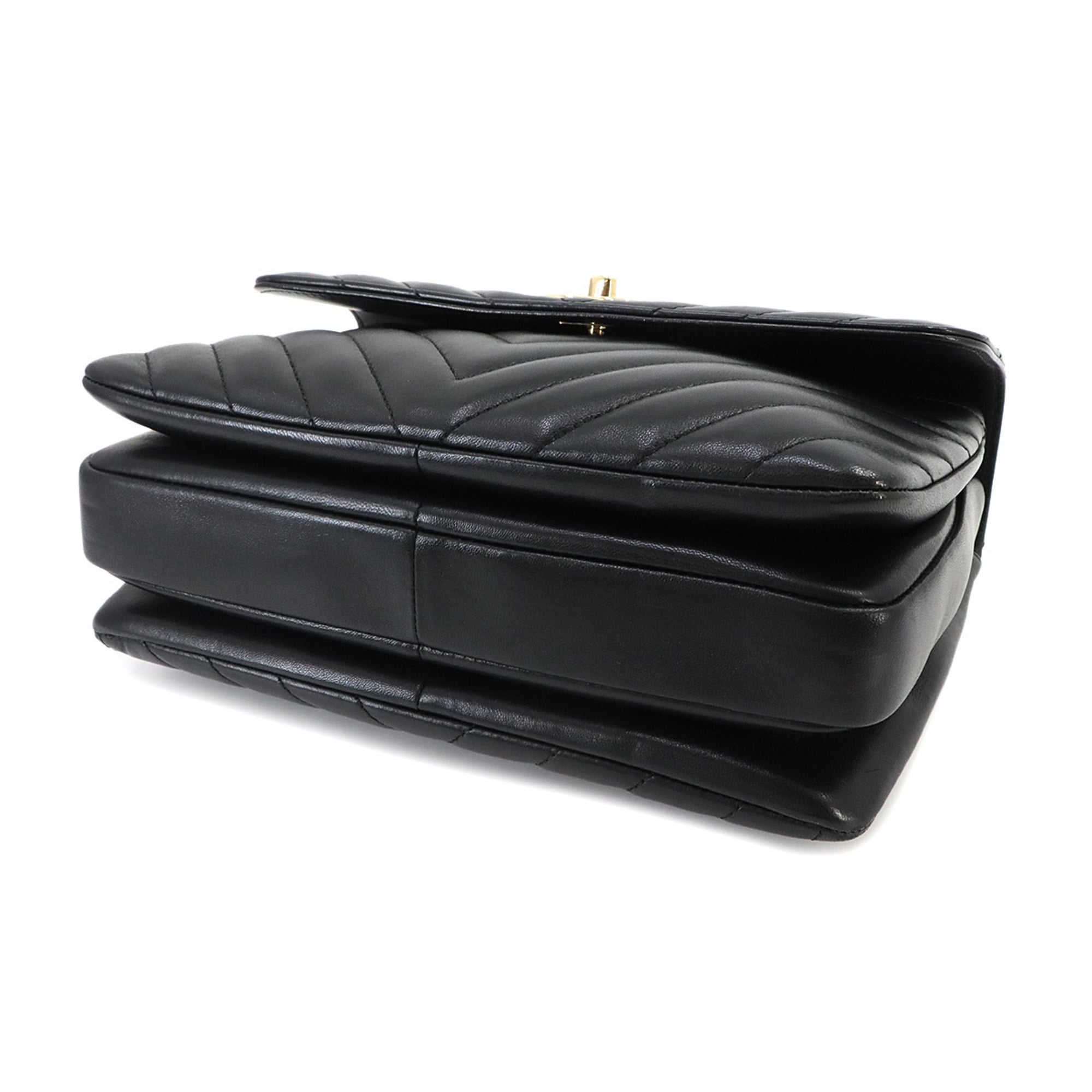 Chanel Chevron (V Stitch) Black Leather Handbag (Pre-Owned)