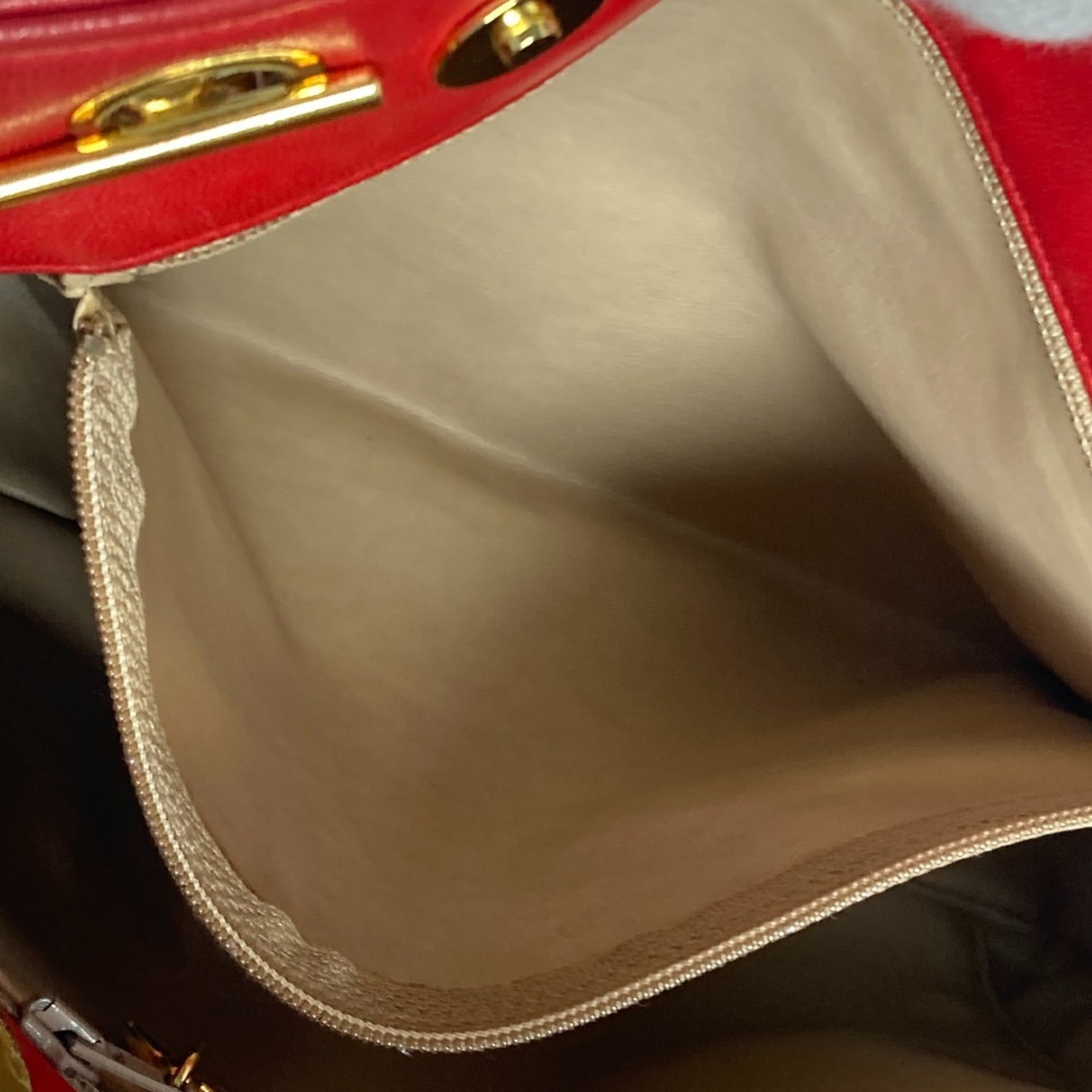 Chanel Red Color Satin Leather Shoulder Bag Tote Bag (Pre-Owned)