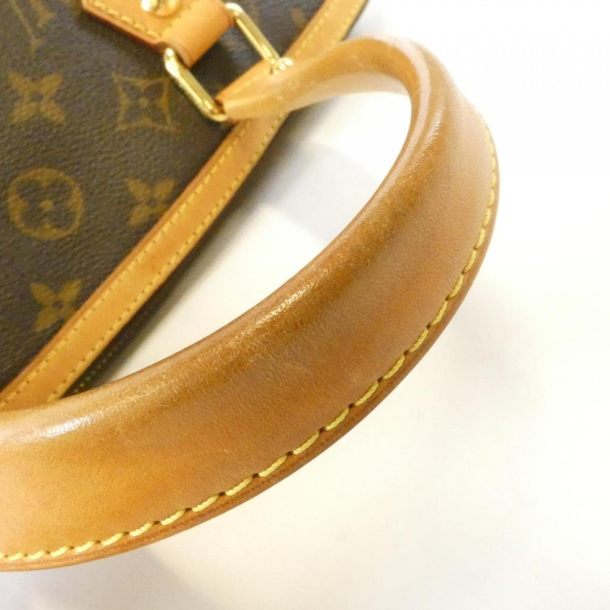 Louis Vuitton Marron Coated Canvas Handbag (Pre-Owned)