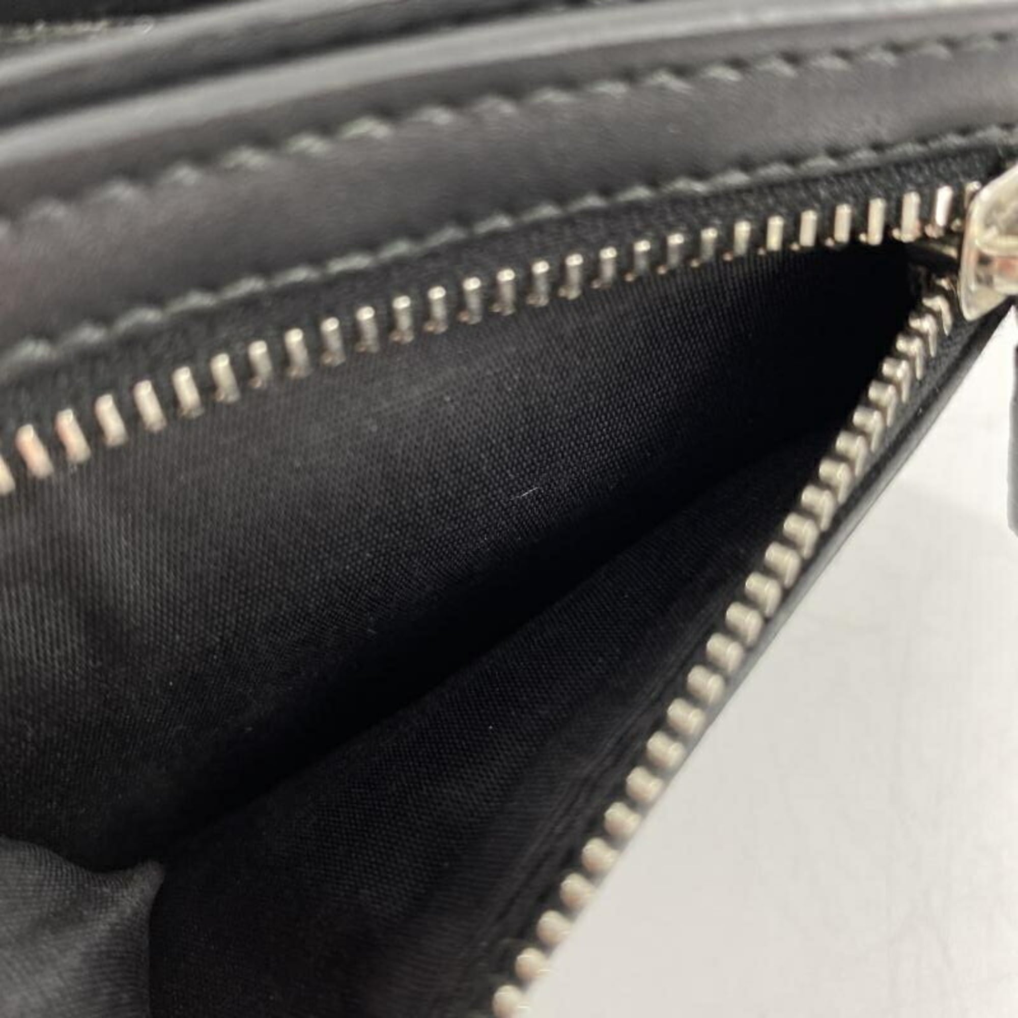 Valentino Garavani Black Leather Chain/Shoulder Wallet (Pre-Owned)