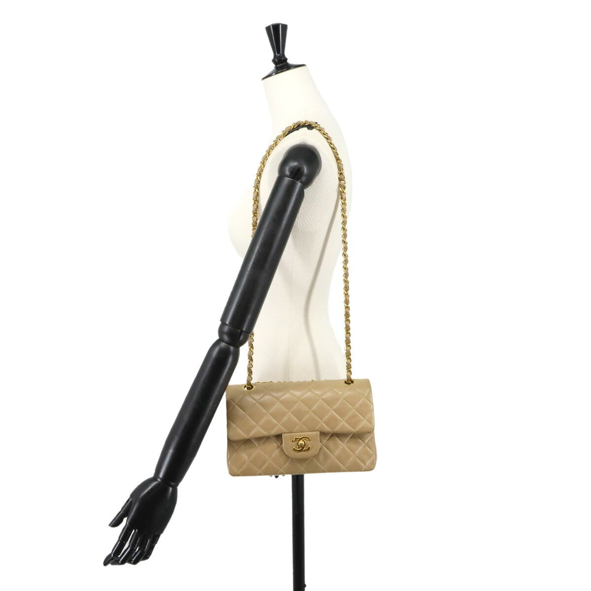 Chanel Beige Leather Shoulder Bag (Pre-Owned)