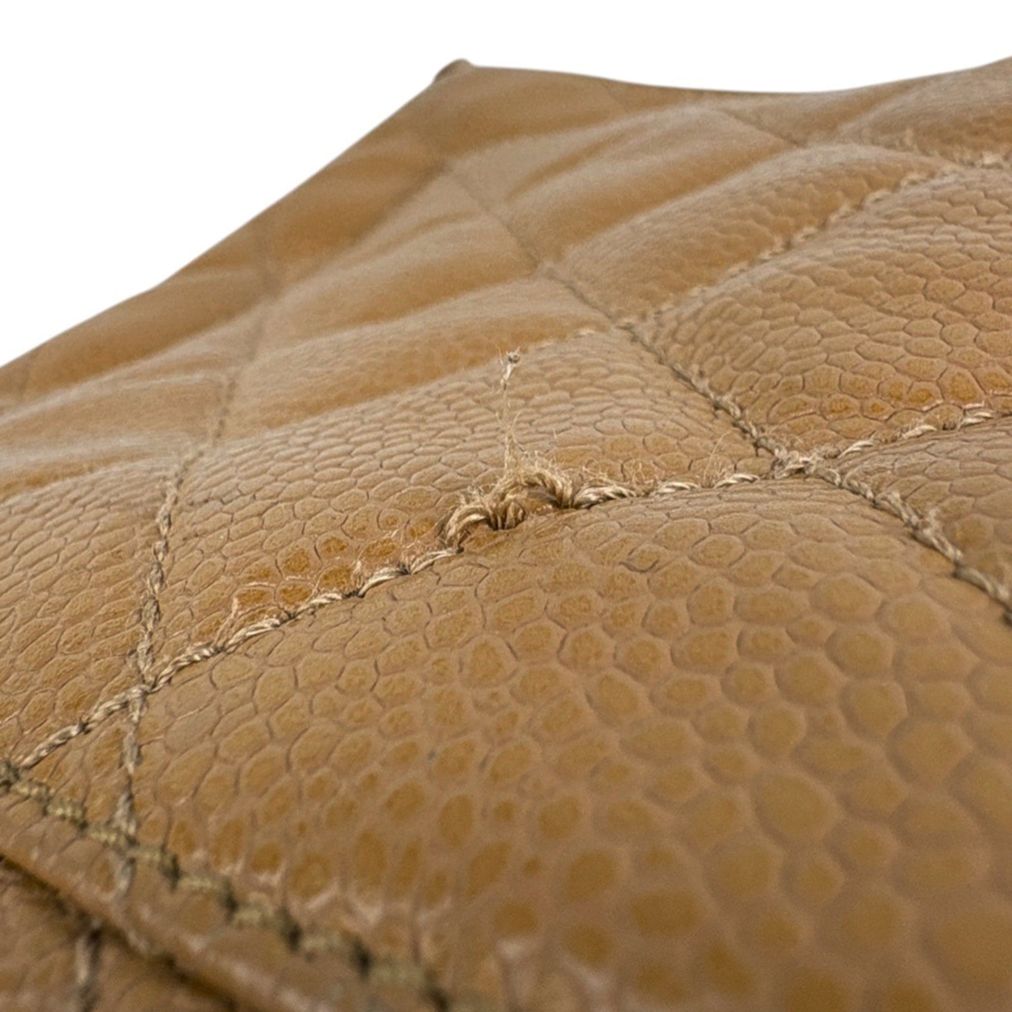 Chanel Matelasse Beige Grained Calfskin Shoulder Bag (Pre-Owned)