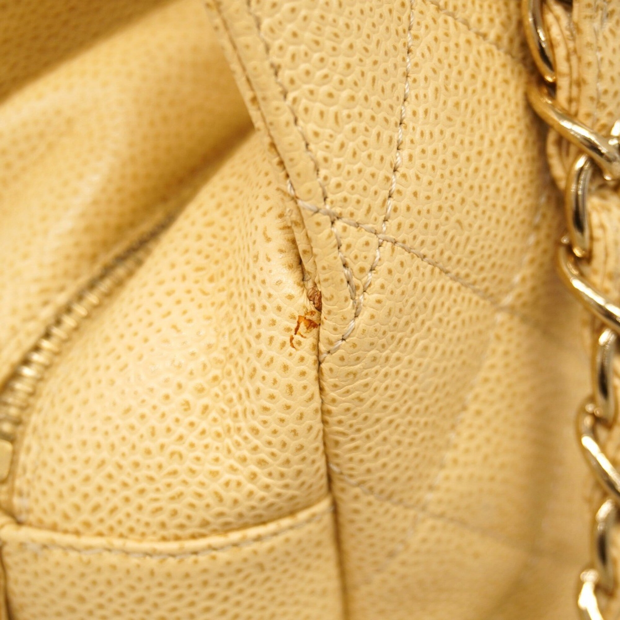 Chanel Beige Grained Calfskin Tote Bag (Pre-Owned)