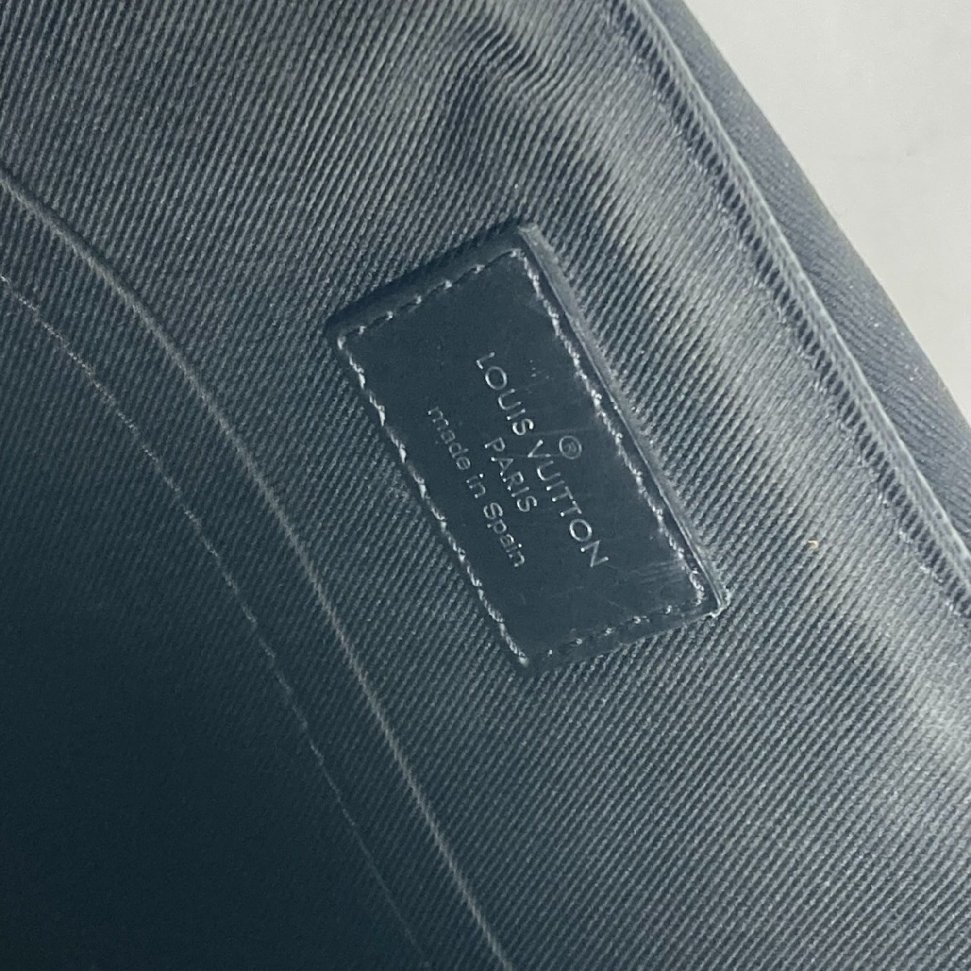 Louis Vuitton Black Damier Graphite Shoulder Bag (Pre-Owned)
