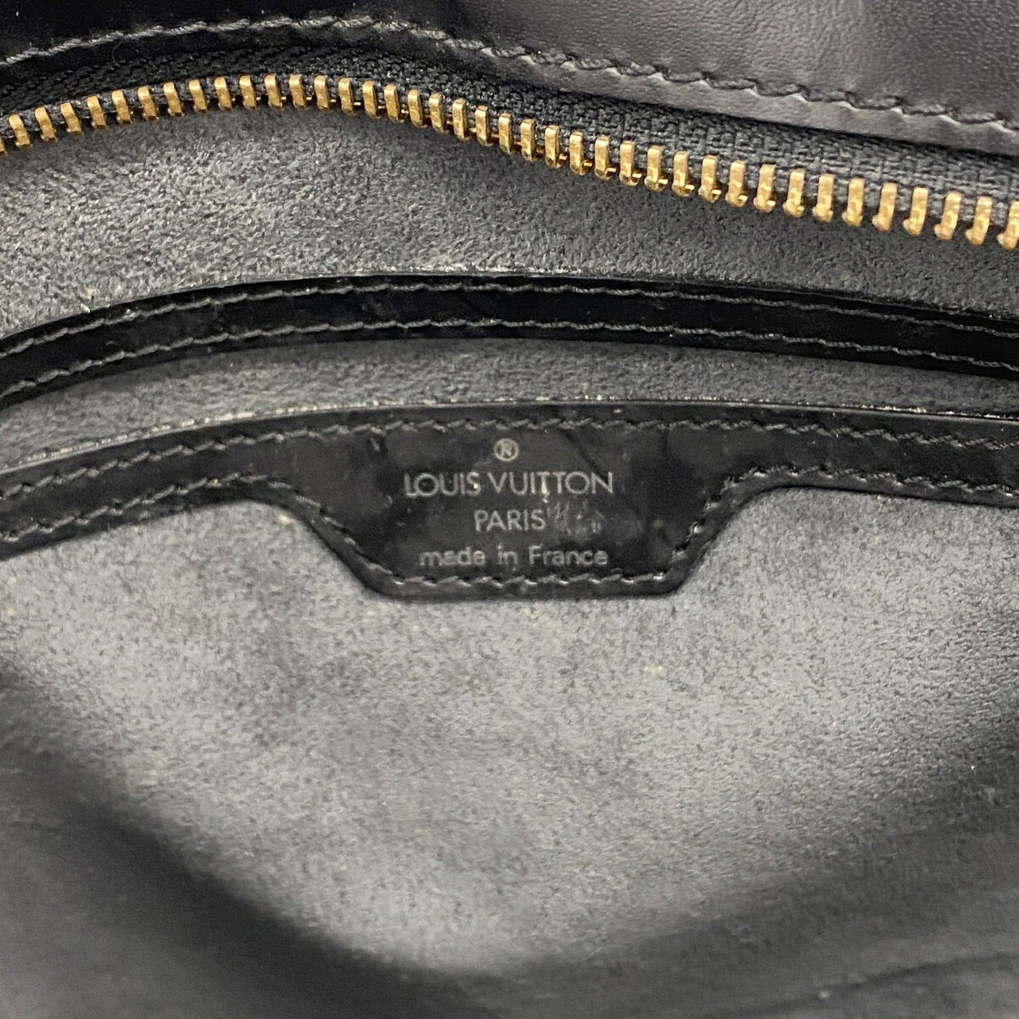 Louis Vuitton Noir Shoulder Bag (Pre-Owned)