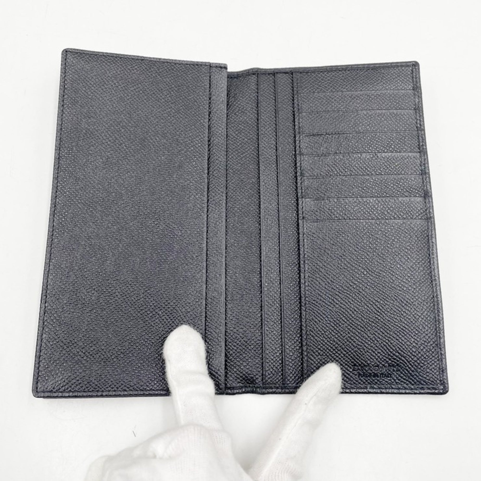 Bvlgari Black Leather Long Wallet (Bi-Fold) (Pre-Owned)