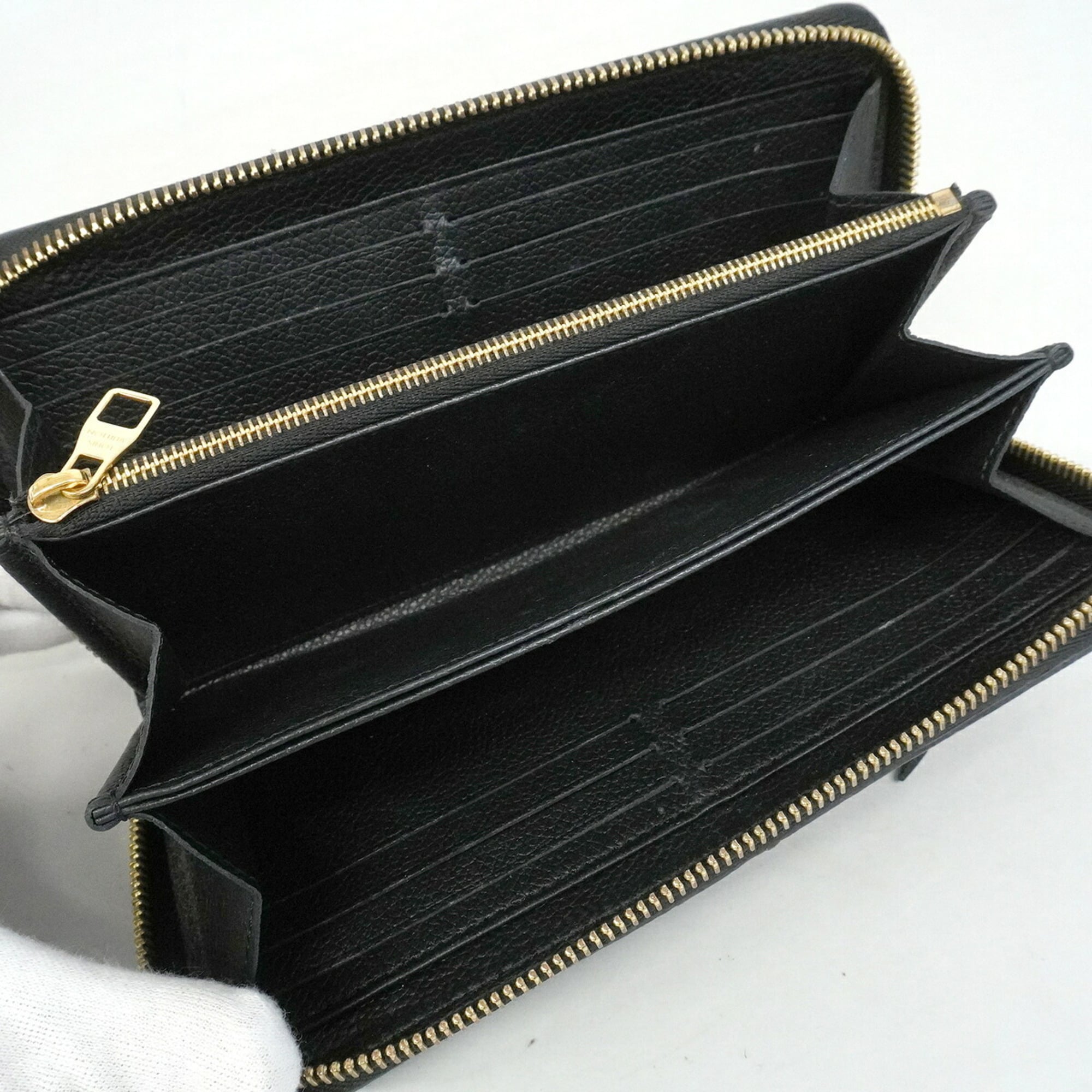Louis Vuitton Noir Long Wallet (Bi-Fold) (Pre-Owned)