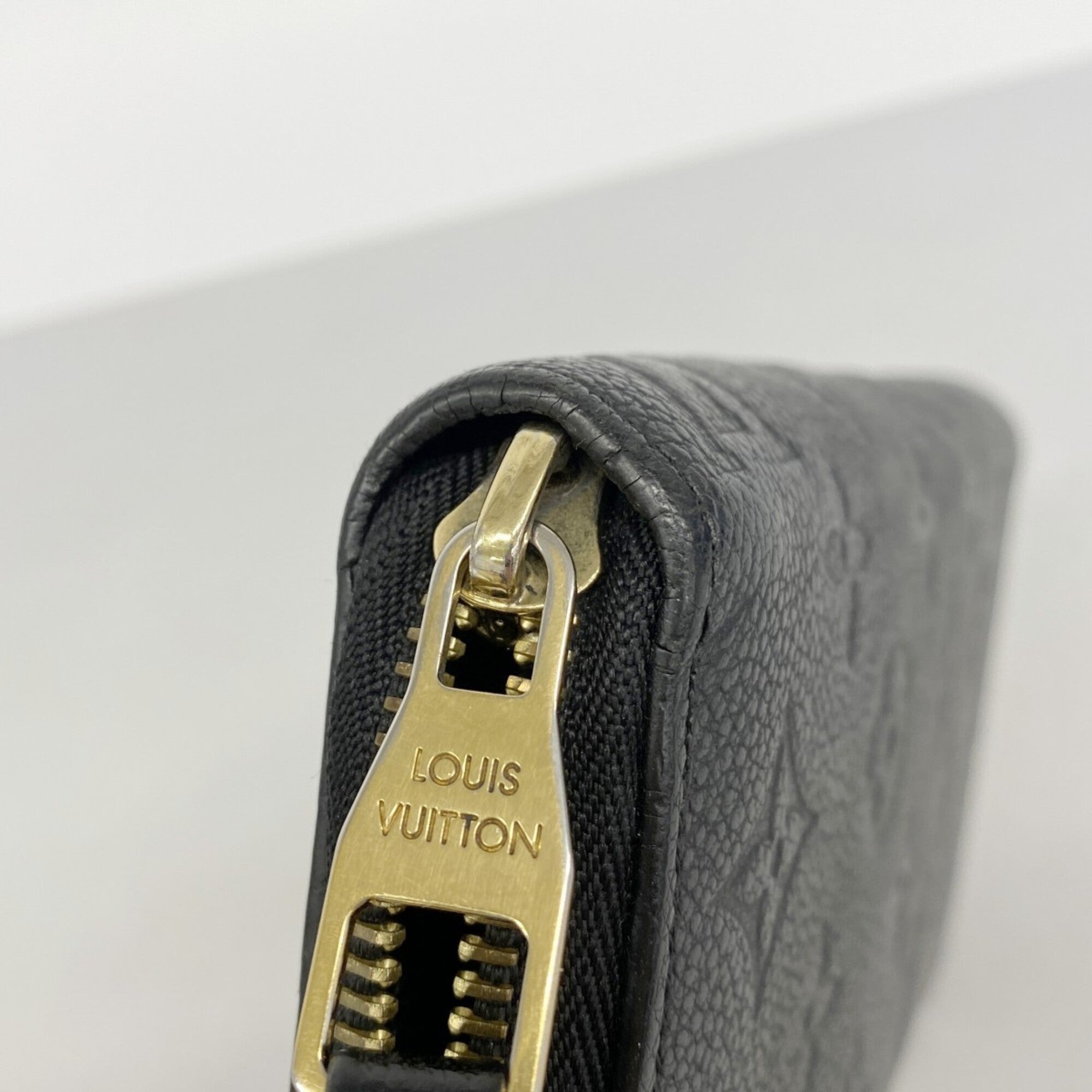 Louis Vuitton Noir Long Wallet (Bi-Fold) (Pre-Owned)