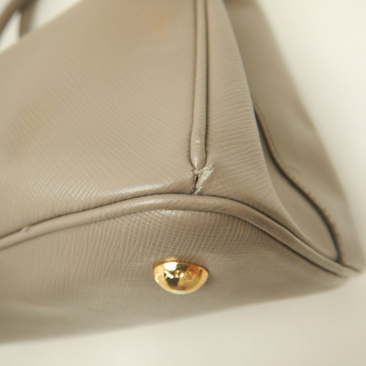 Prada Gold Saffiano Tote Bag (Pre-Owned)
