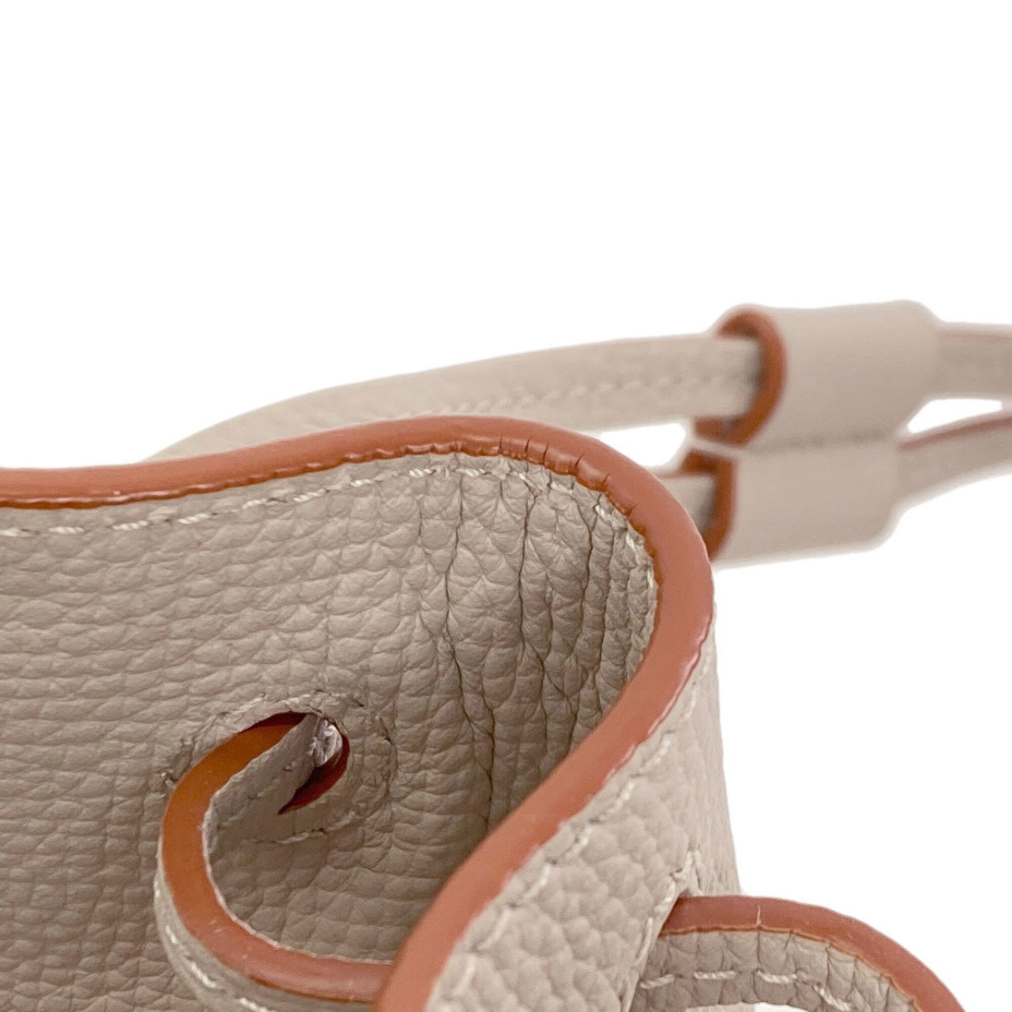Loewe Beige Leather Handbag (Pre-Owned)