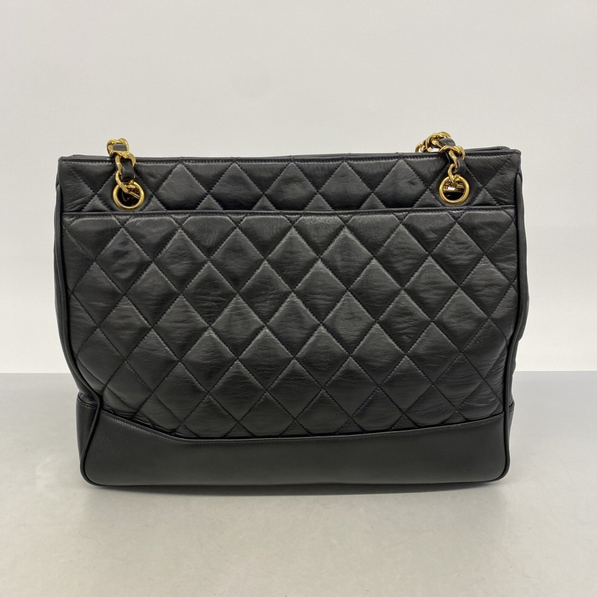 Chanel Black Leather Tote Bag (Pre-Owned)