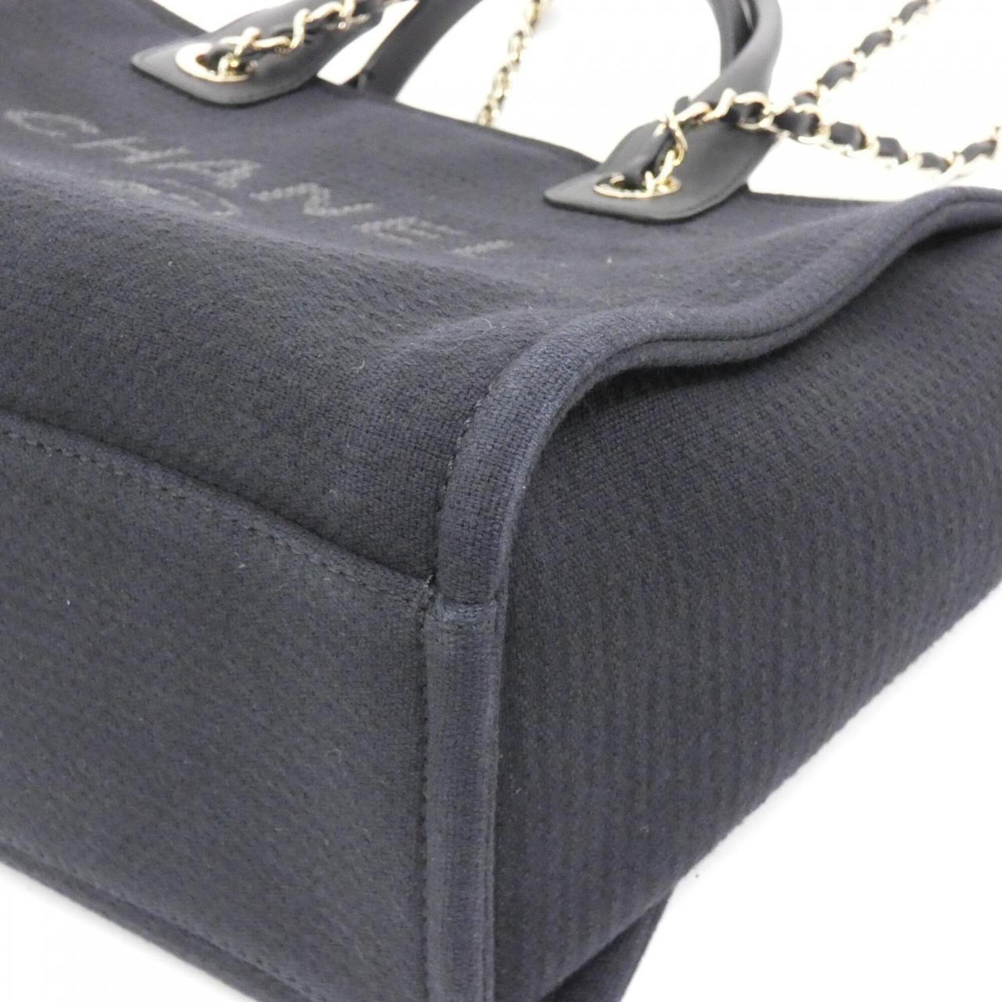 Chanel Black Handbag Pouch (Pre-Owned)
