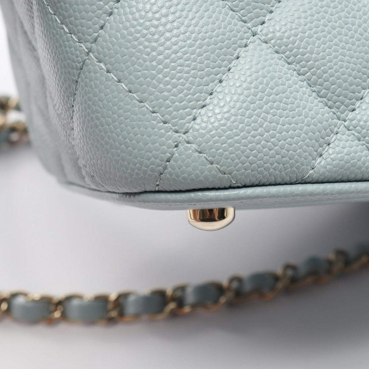 Chanel Matelasse Blue Grained Calfskin Handbag Shoulder Bag (Pre-Owned)