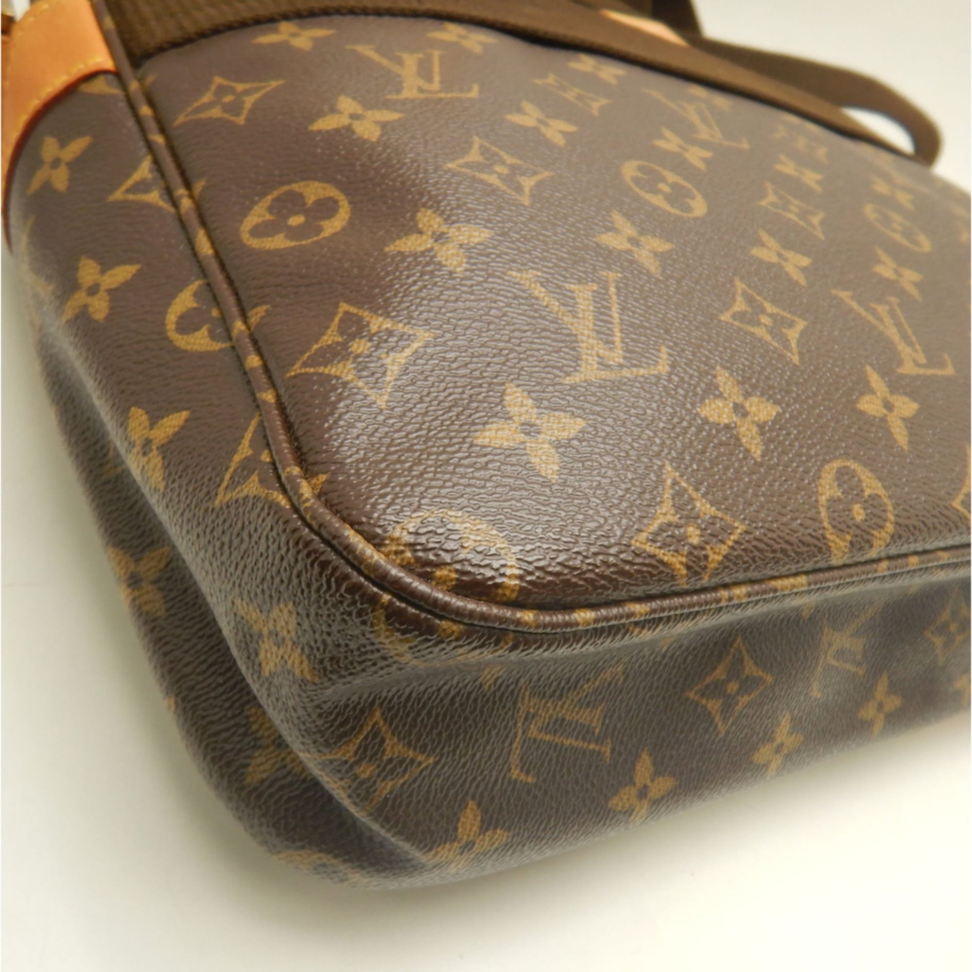Louis Vuitton Brown Monogram Canvas Briefcase (Pre-Owned)