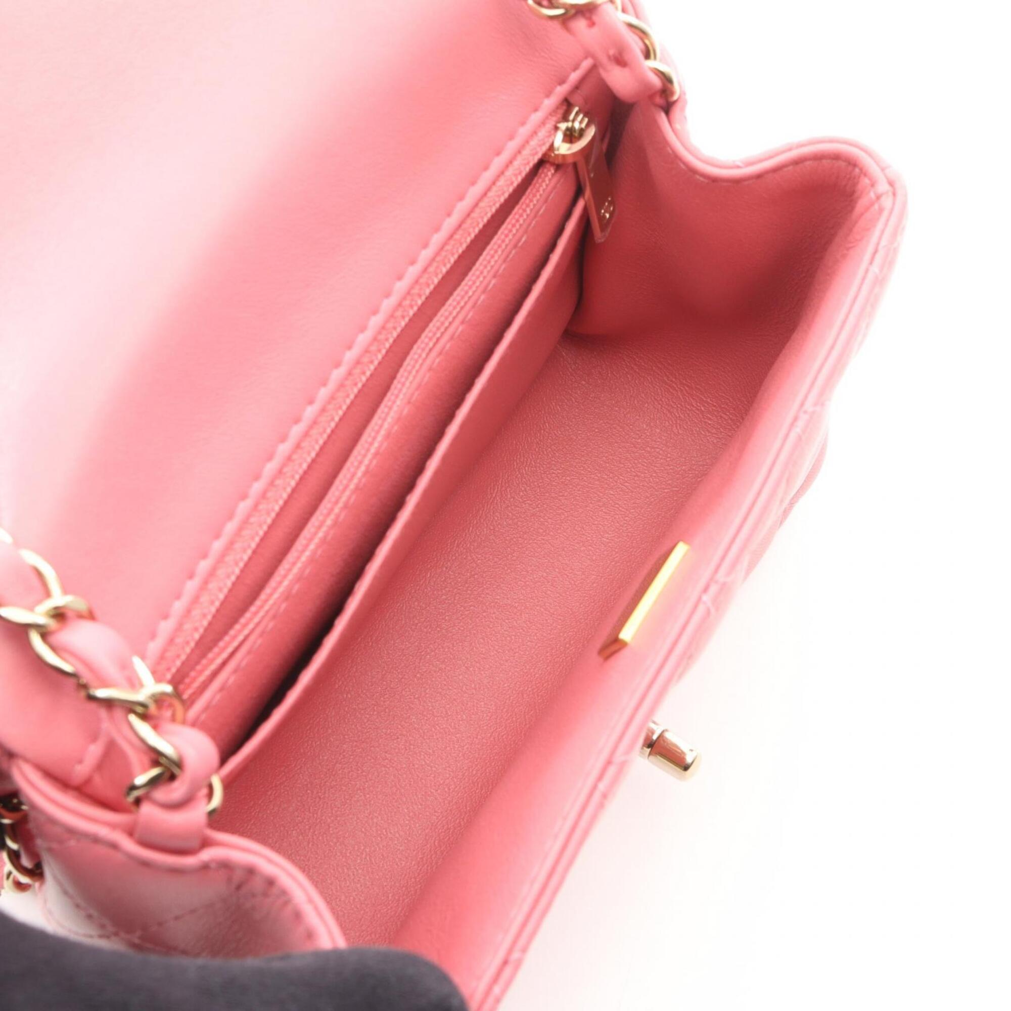 Chanel Pink Leather Handbag Shoulder Bag (Pre-Owned)