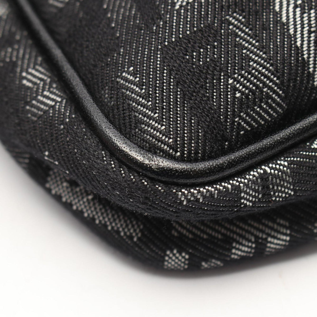 Fendi Black Gray Canvas Leather Handbag Shoulder Bag (Pre-Owned)