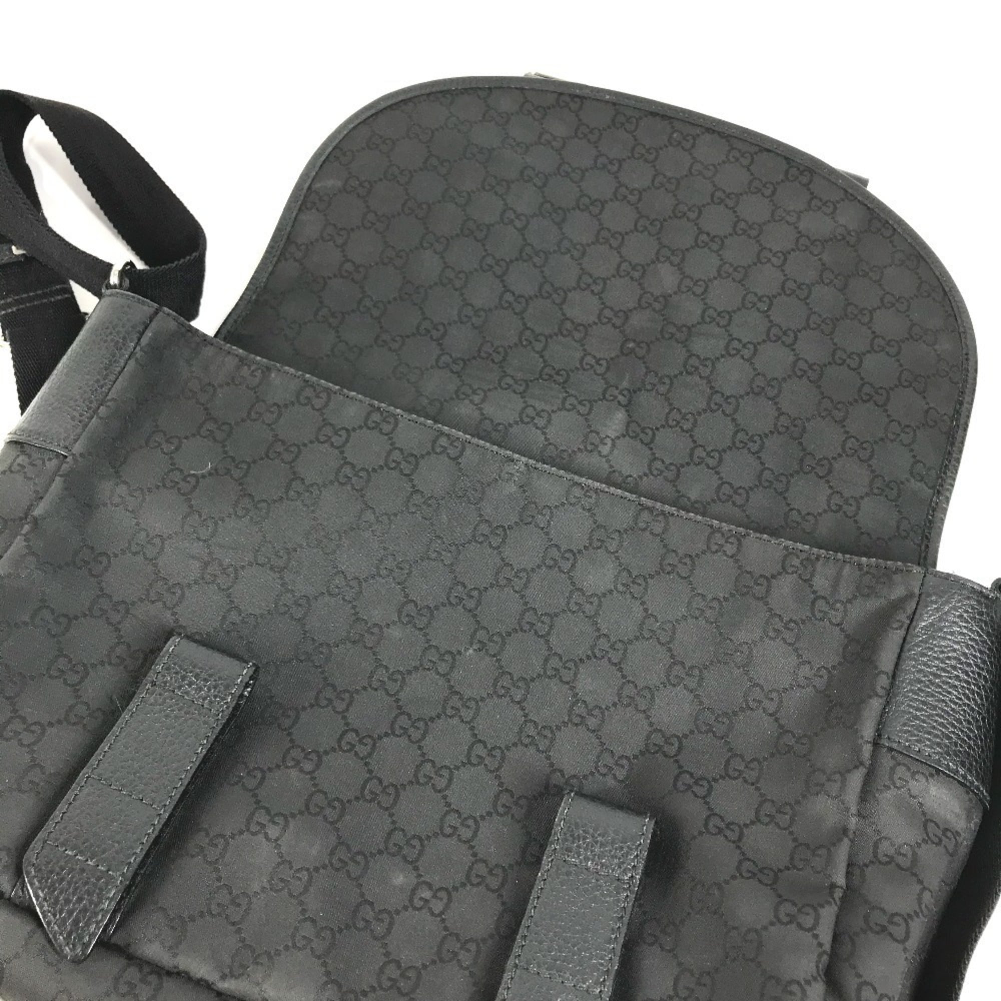 Gucci Black Nylon Leather Shoulder Bag (Pre-Owned)