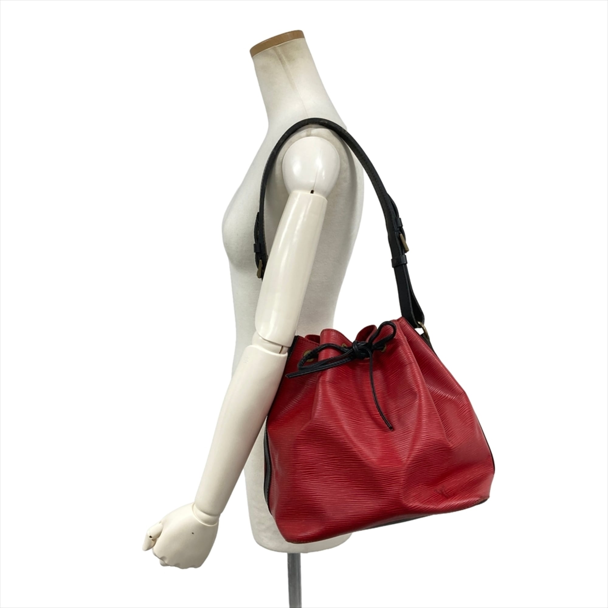 Louis Vuitton Epi Red Color Epi Leather Shoulder Bag (Pre-Owned)