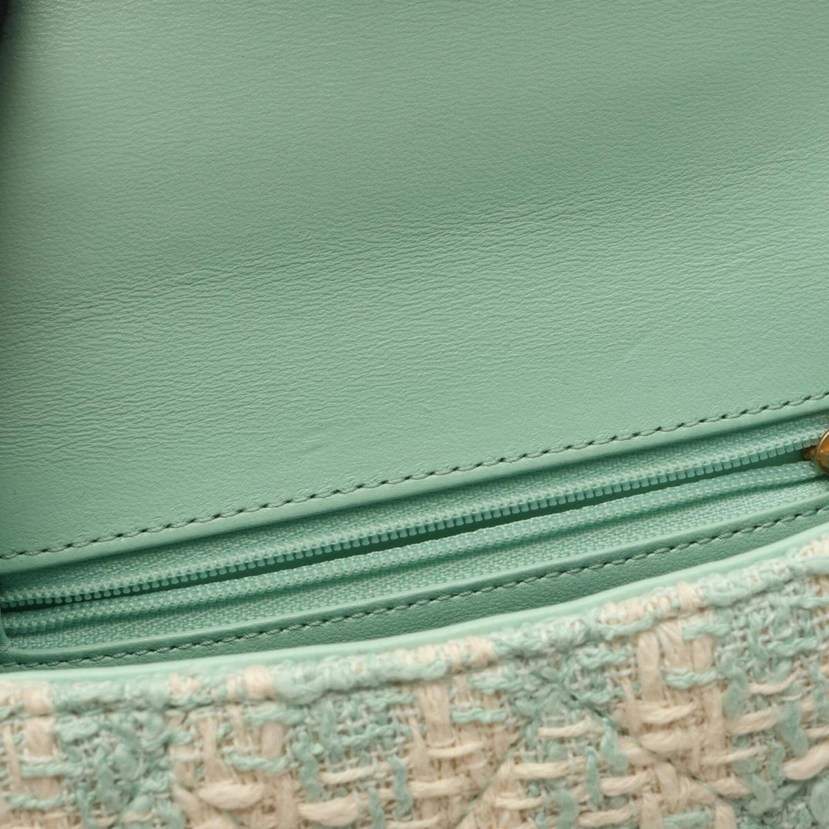 Chanel Green White Fabric Leather Handbag Shoulder Bag (Pre-Owned)