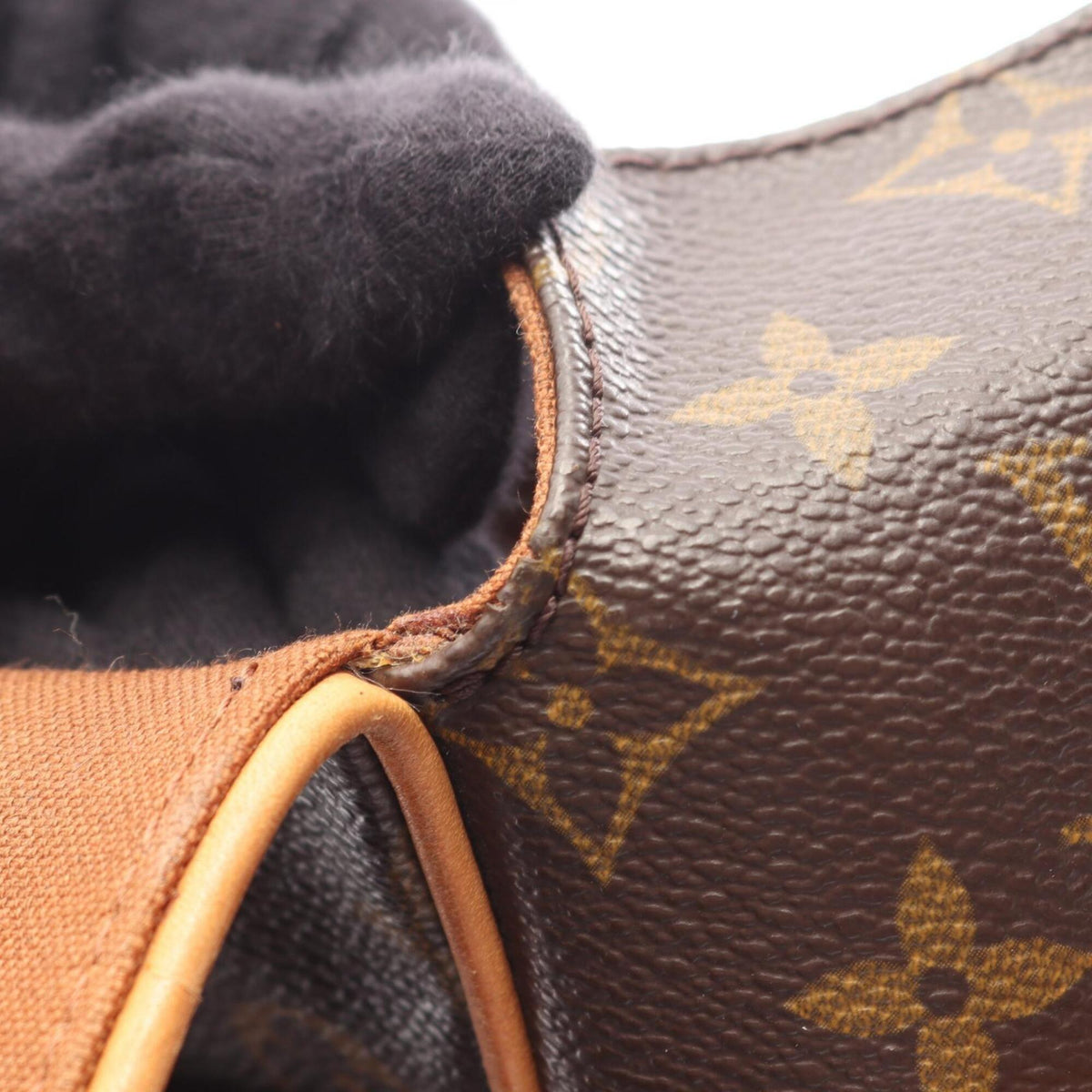Louis Vuitton Brown Leather Coated Canvas Handbag Shoulder Bag (Pre-Owned)