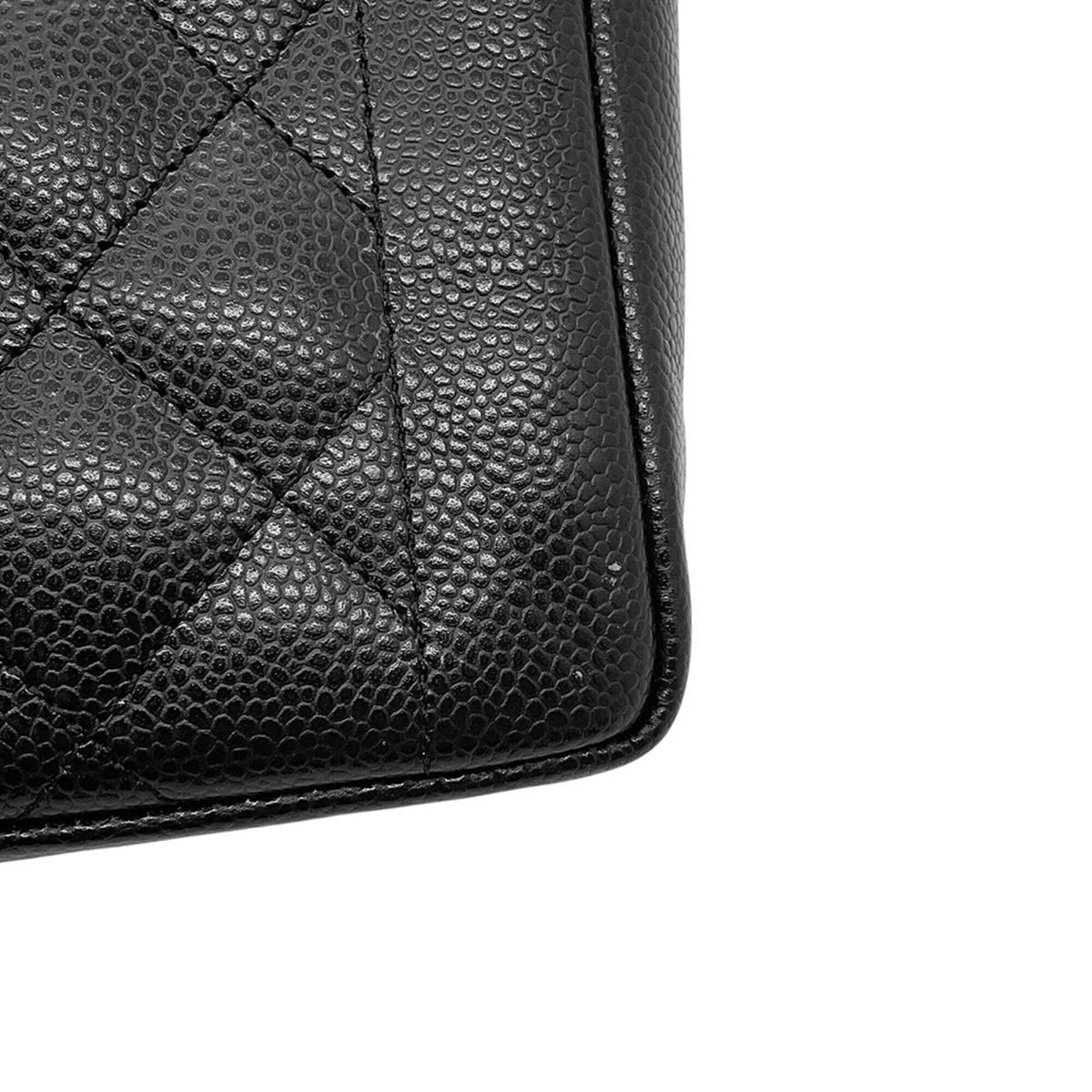Chanel Black Grained Calfskin Handbag Shoulder Bag (Pre-Owned)