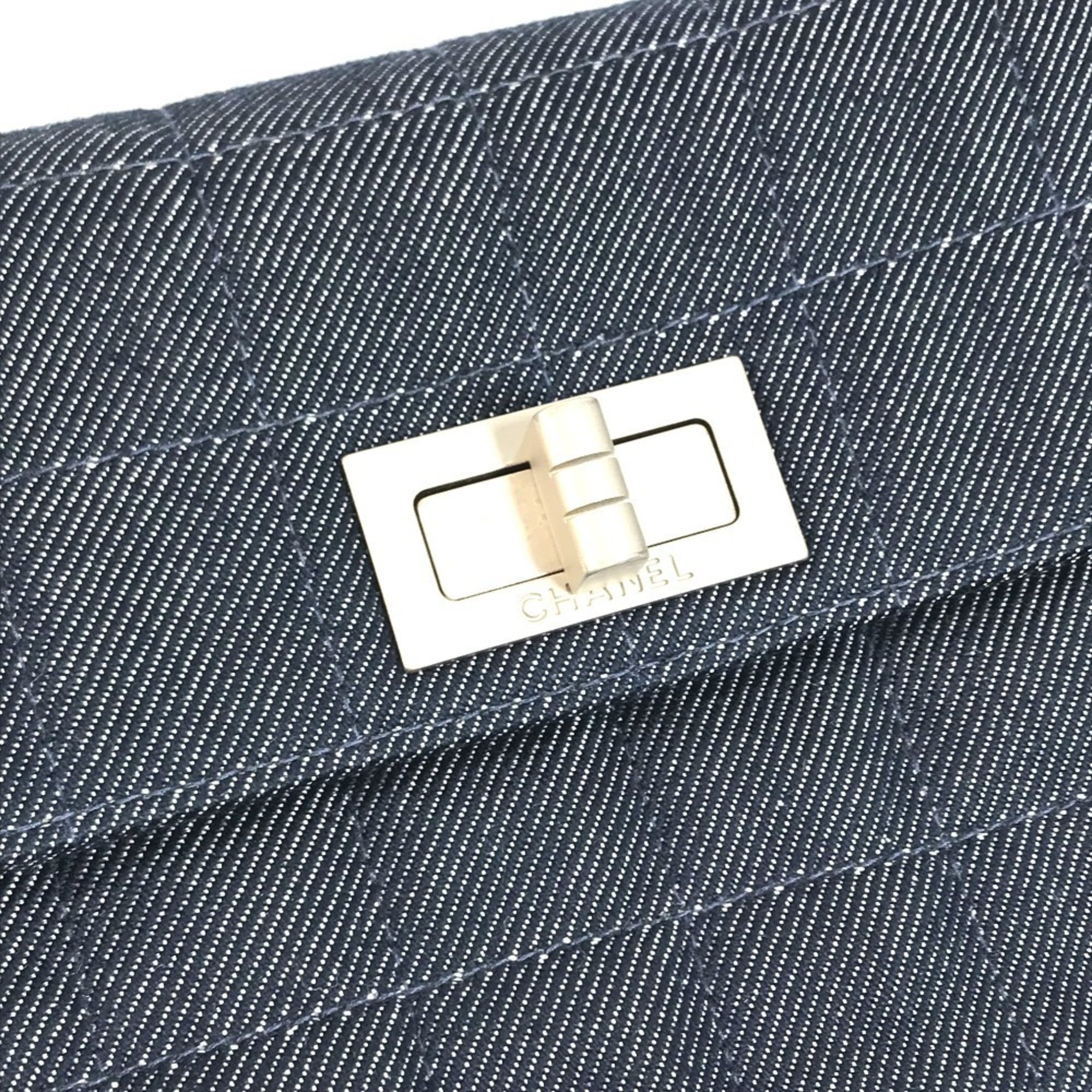 Chanel 2.55 Blue Denim Clutch Bag (Pre-Owned)