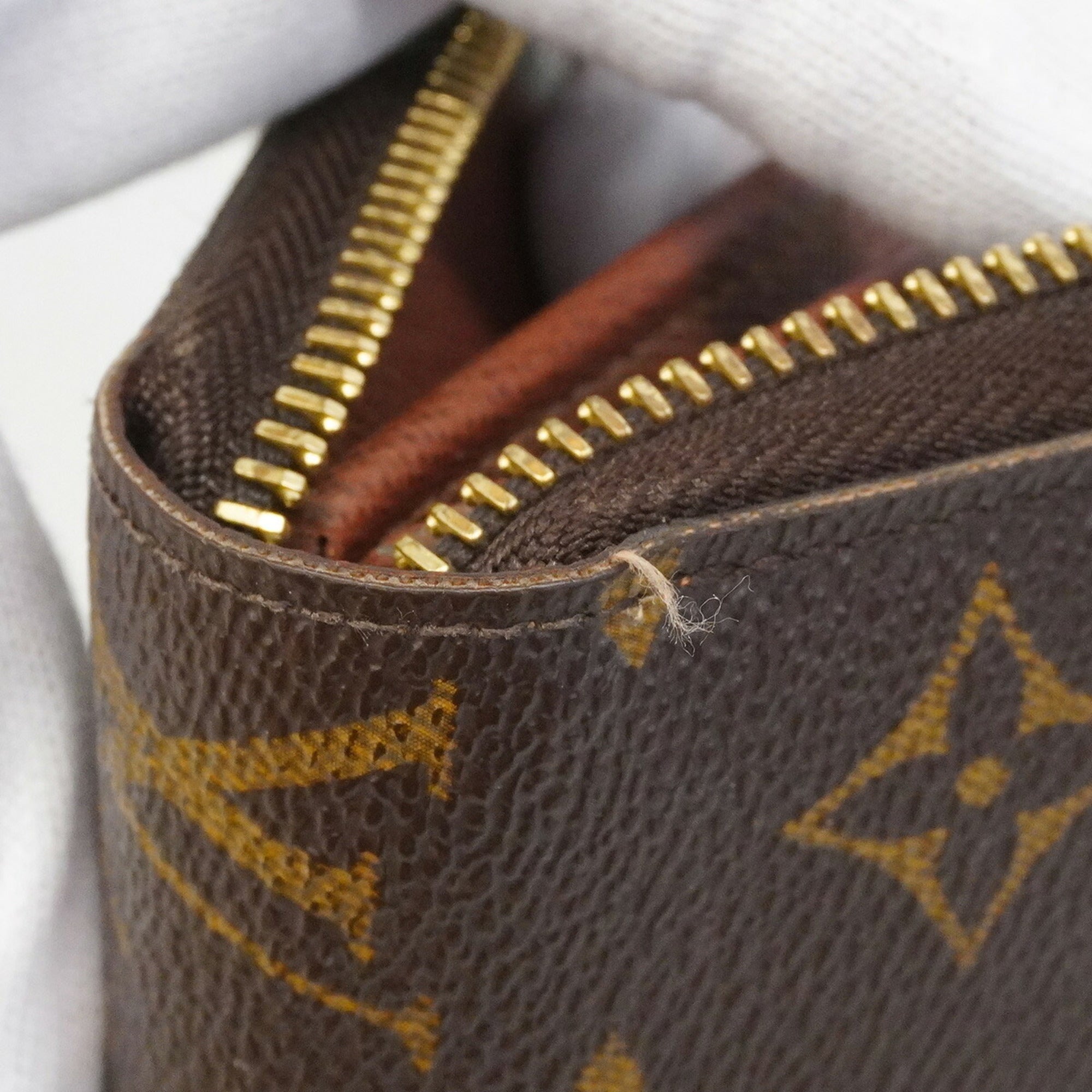Louis Vuitton Brown Long Wallet (Bi-Fold) (Pre-Owned)
