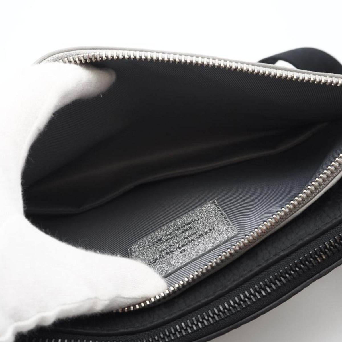 Louis Vuitton Black Silver Leather Shoulder Bag (Pre-Owned)