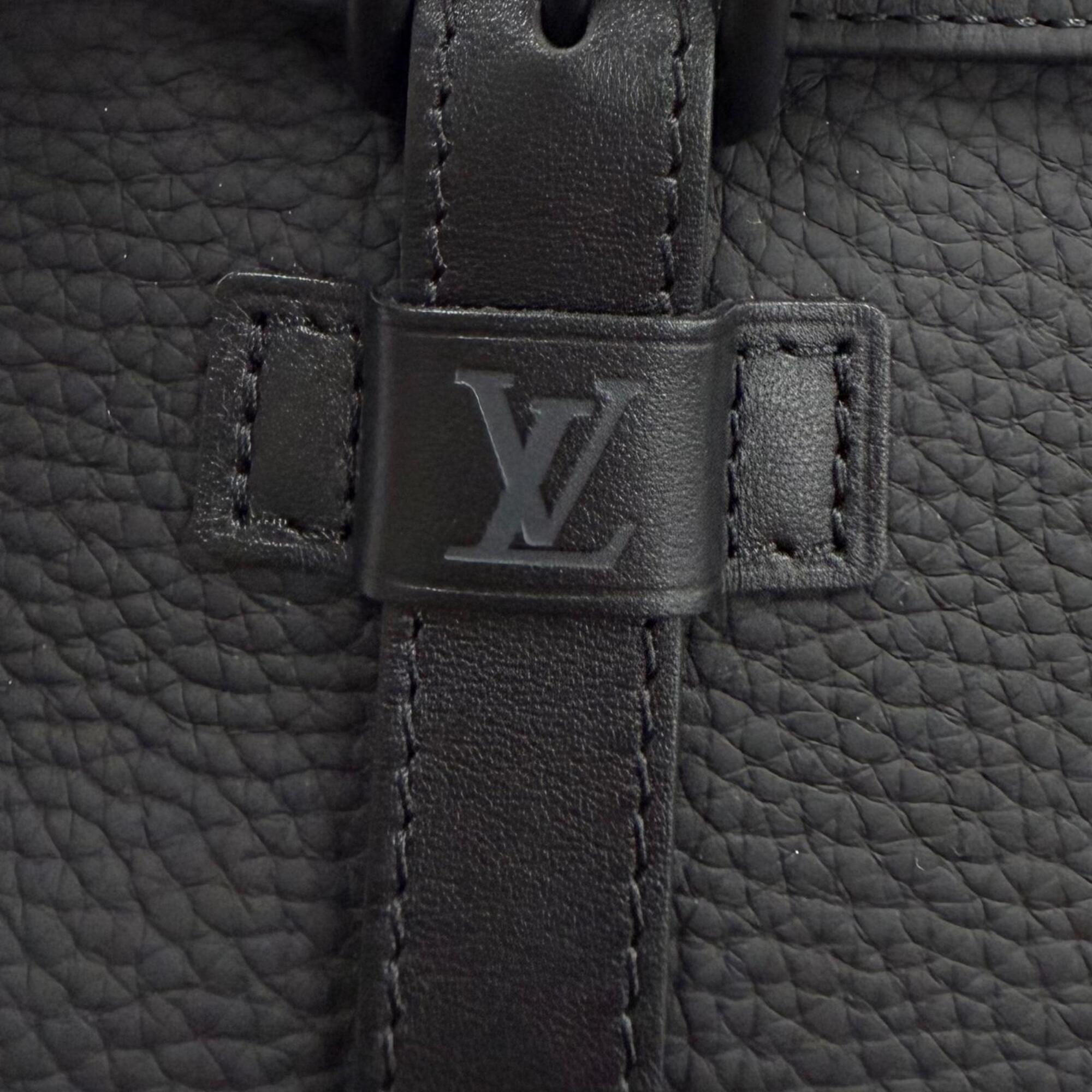 Louis Vuitton Black Leather Shoulder Bag (Pre-Owned)