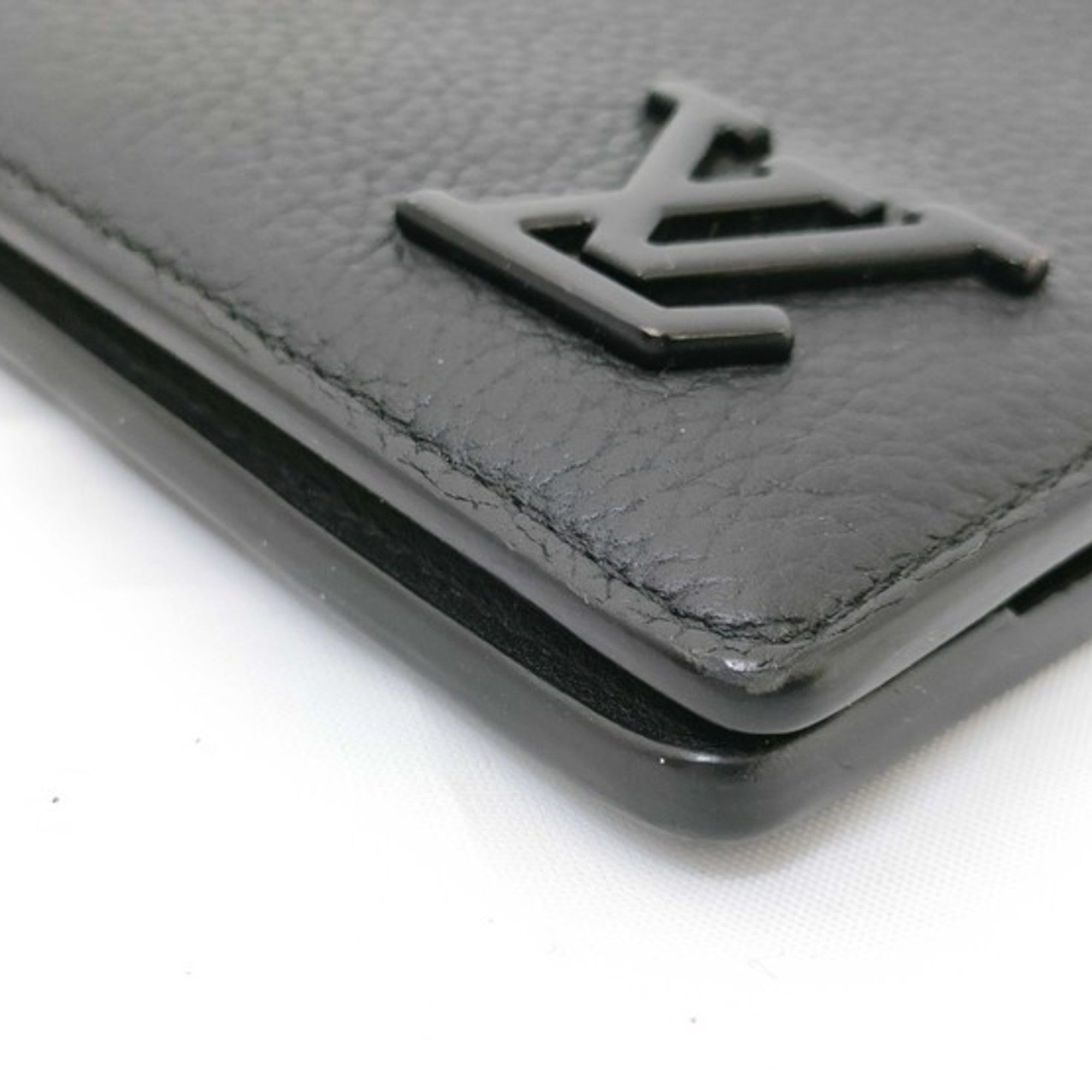 Louis Vuitton Black Leather Wallet (Bi-Fold) (Pre-Owned)