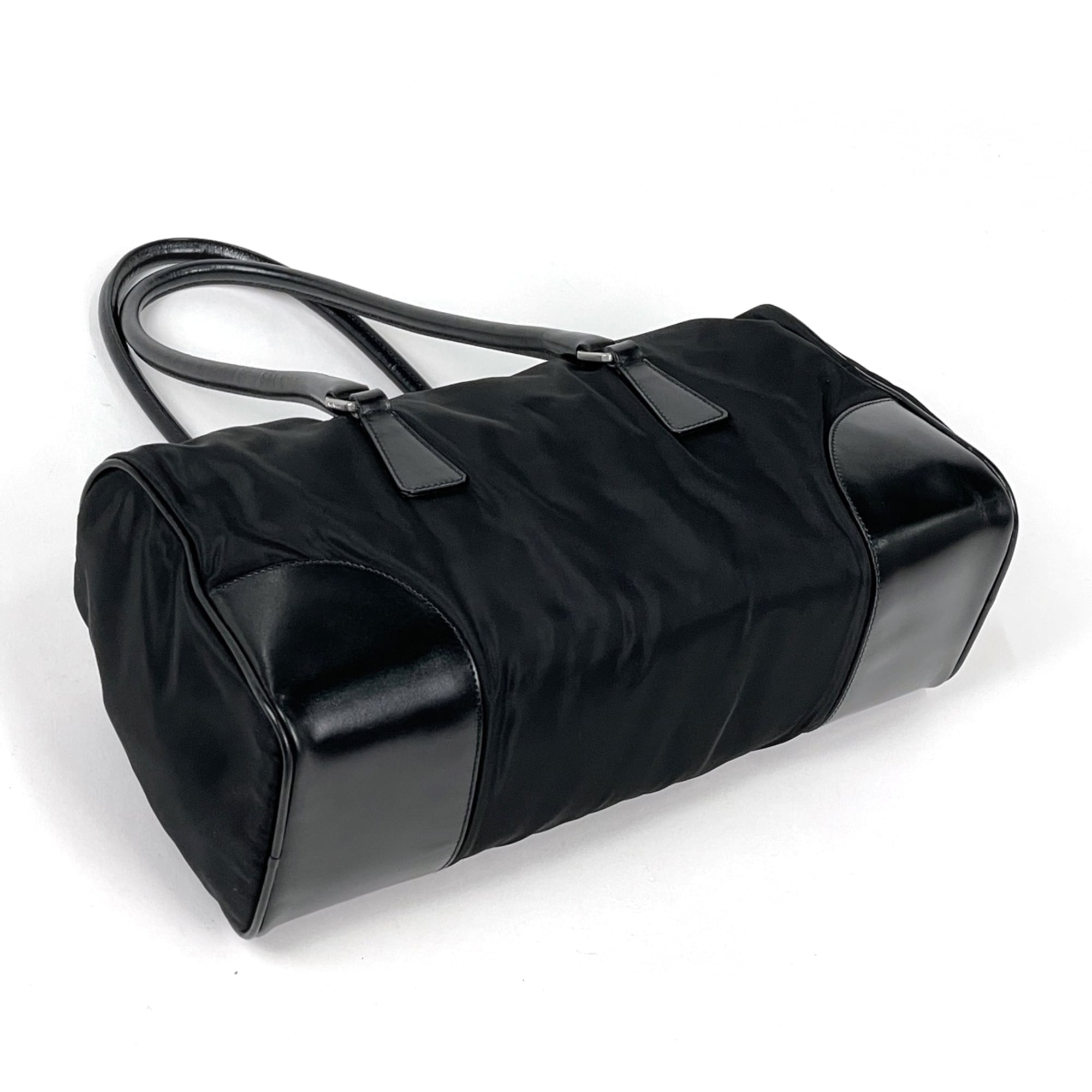 Prada Black Nylon Handbag (Pre-Owned)