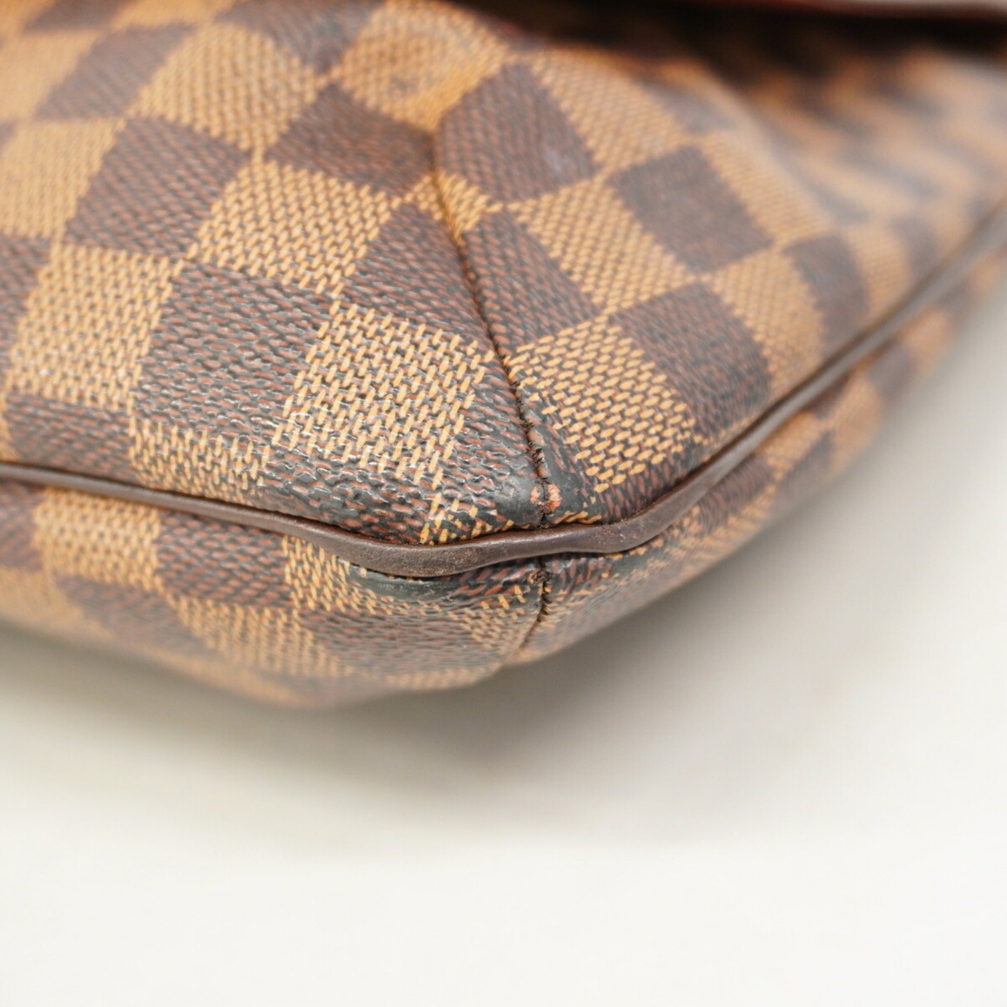 Louis Vuitton Ebene Shoulder Bag (Pre-Owned)