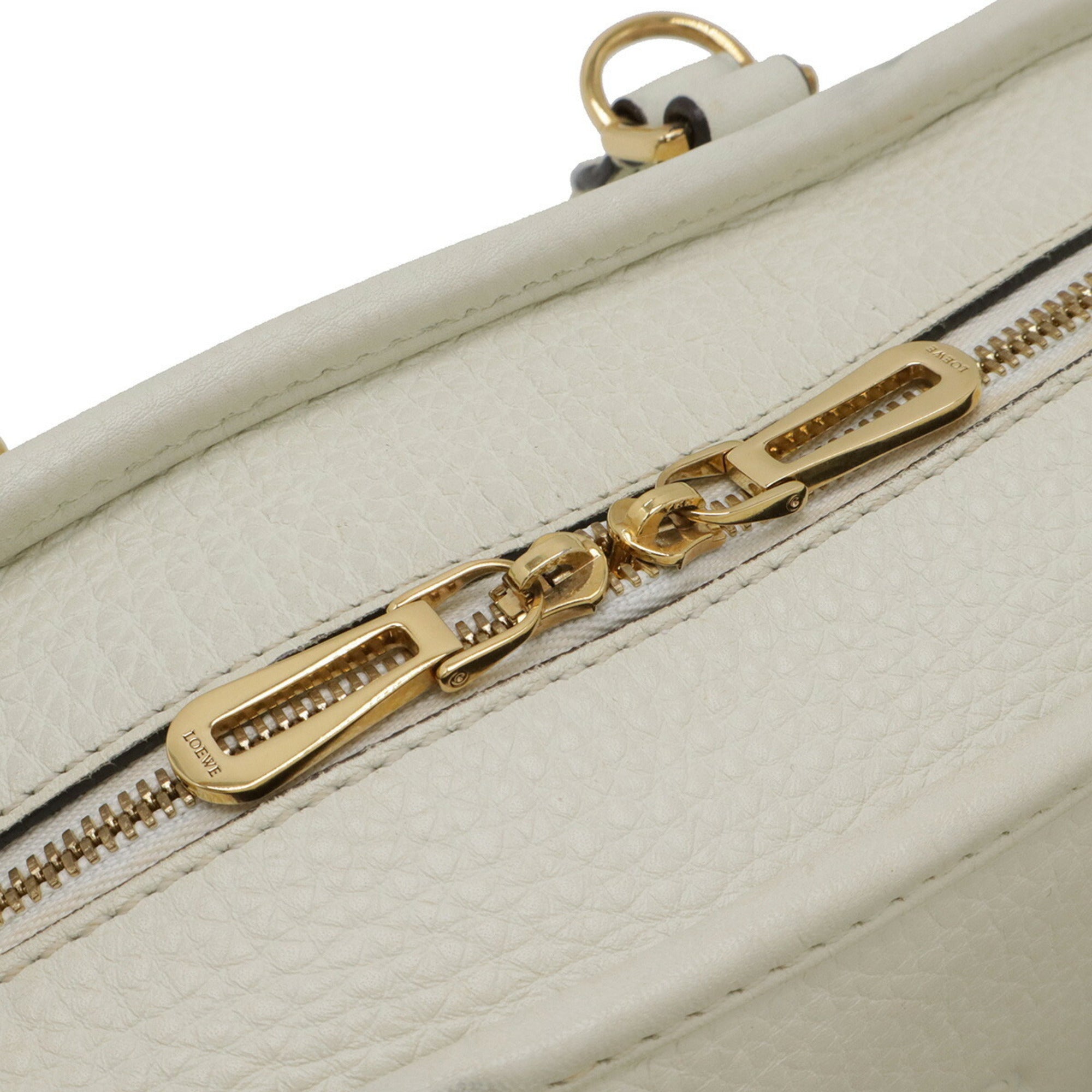 Loewe Ivory Leather Handbag Shoulder Bag (Pre-Owned)