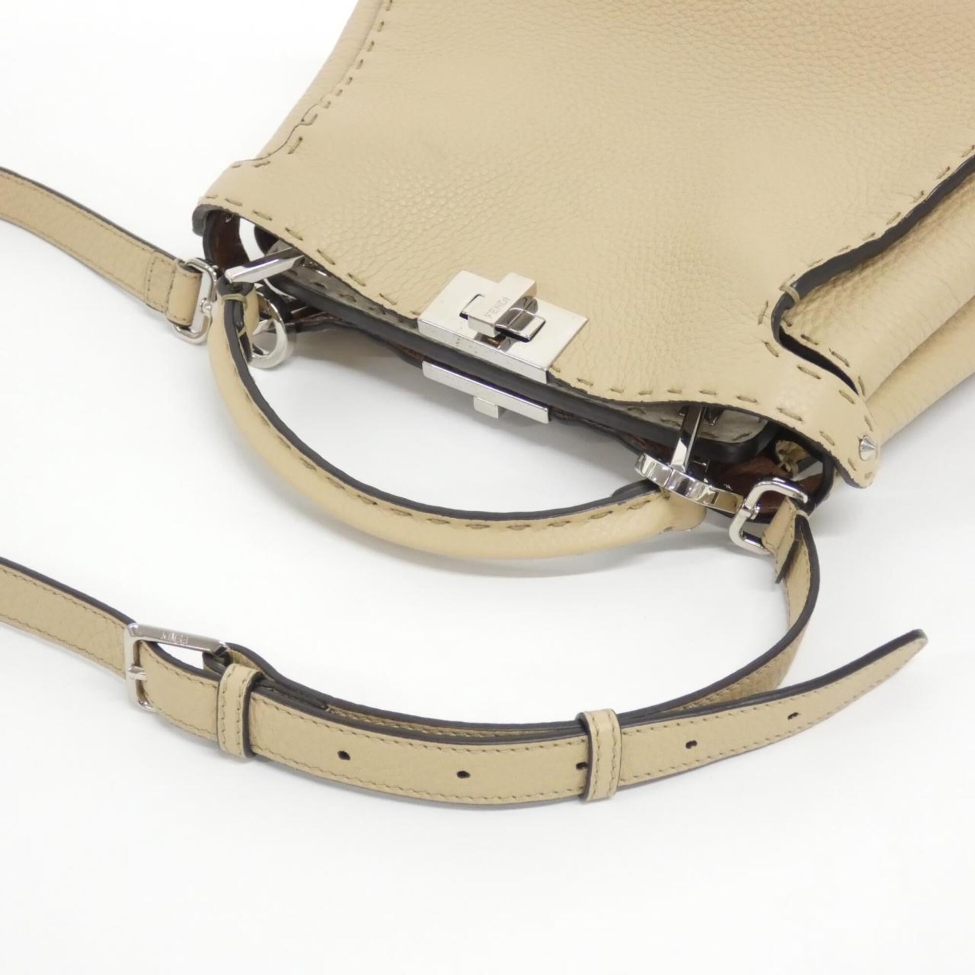 Fendi Peekaboo Silver Leather Handbag (Pre-Owned)
