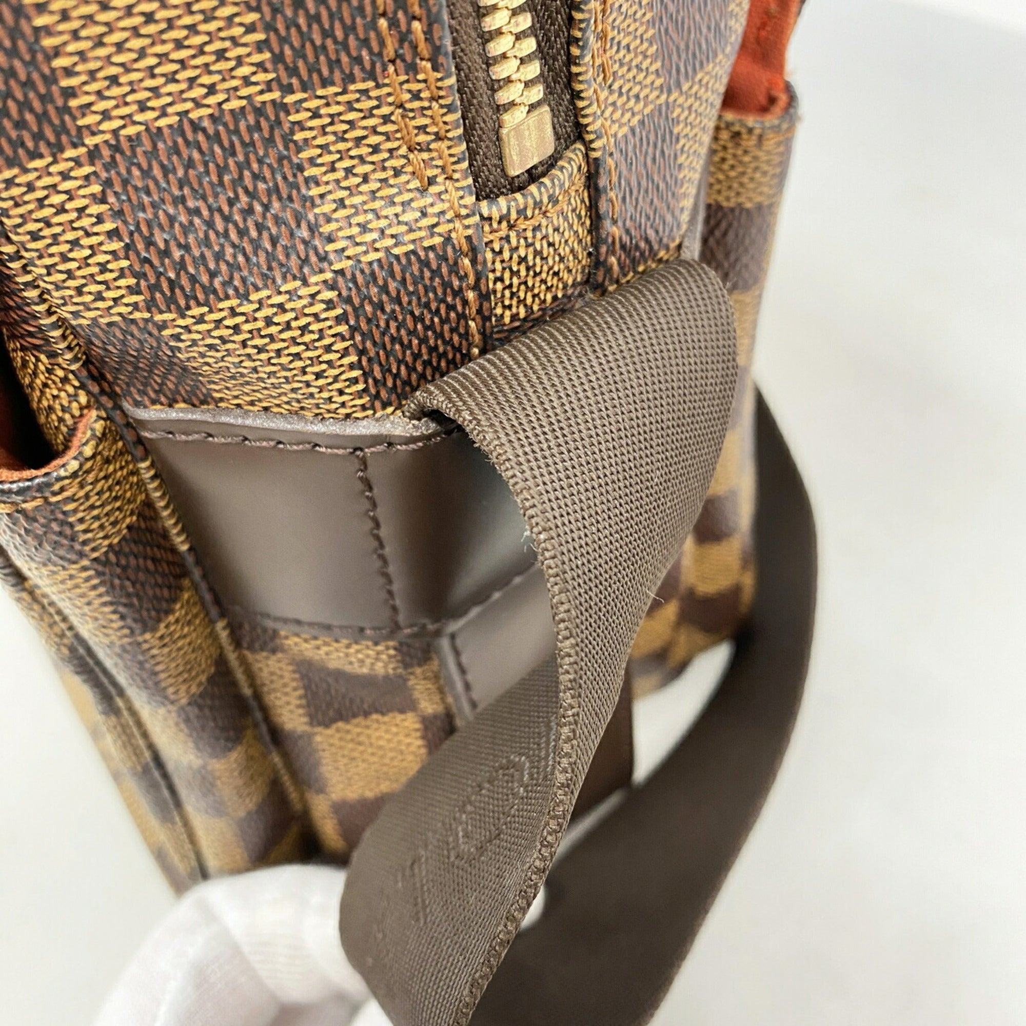 Louis Vuitton Ebene Shoulder Bag (Pre-Owned)
