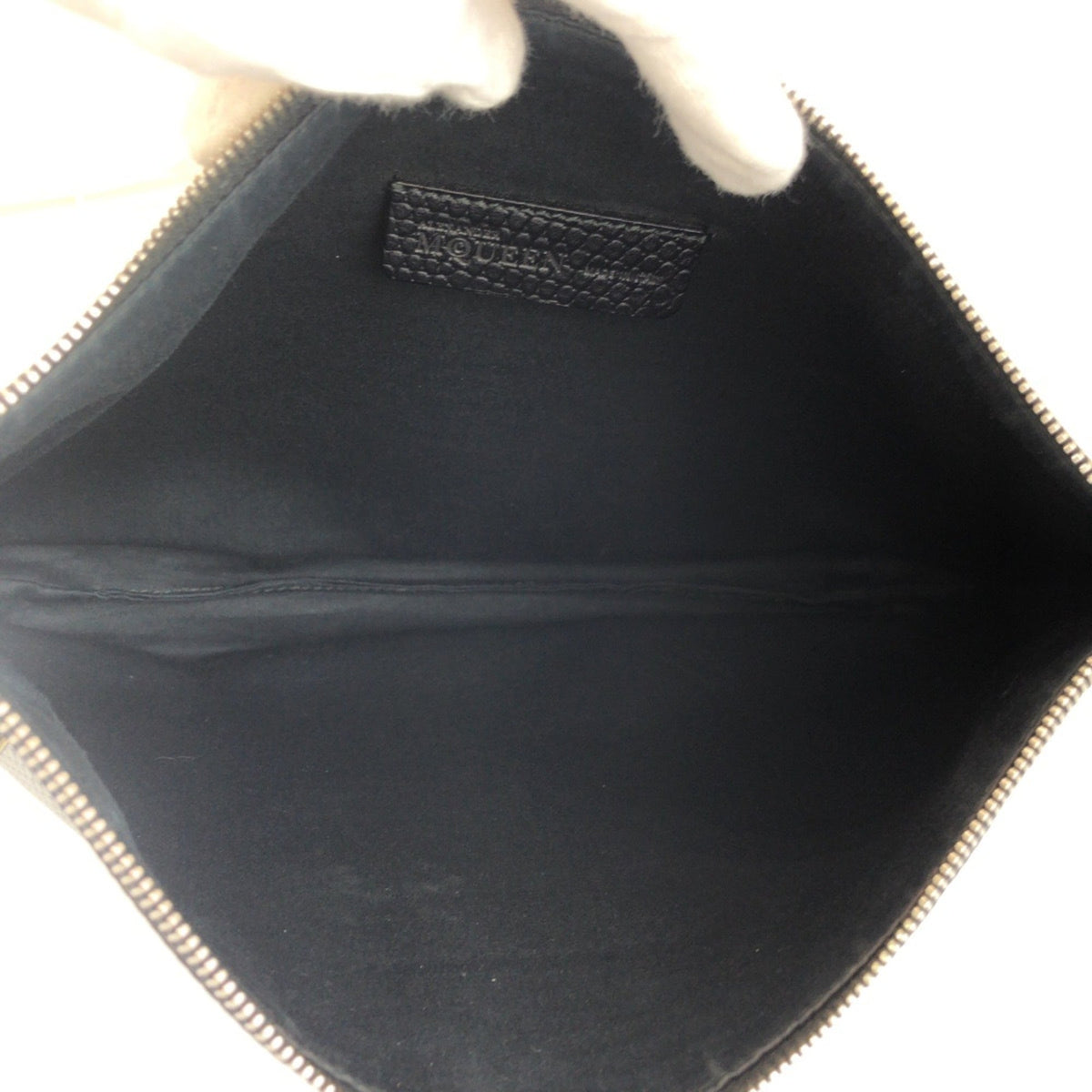 Alexander Mcqueen Black Leather Clutch Bag (Pre-Owned)
