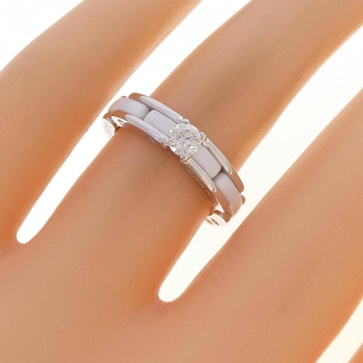 Chanel White Gold (18K) Ceramic Band Ring (Pre-Owned)