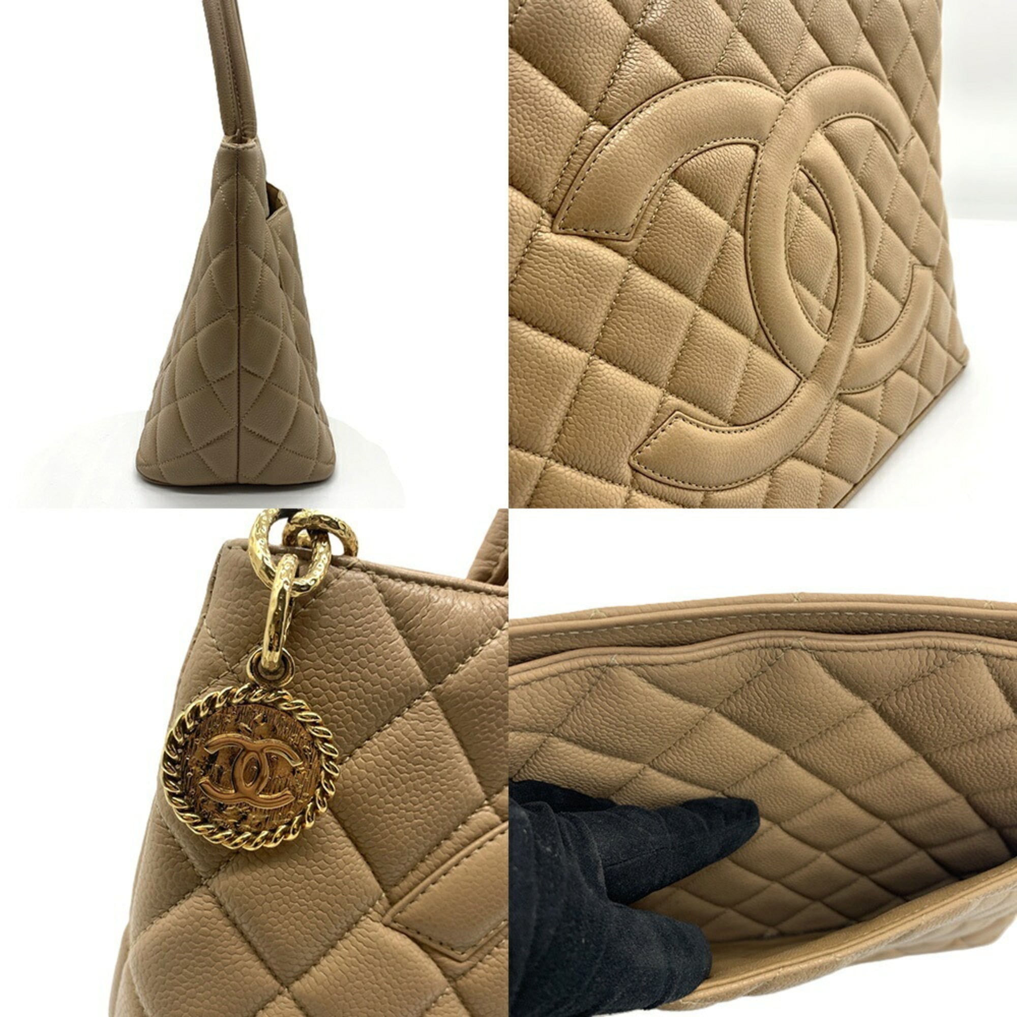 Chanel Beige Grained Calfskin Shoulder Bag Tote Bag (Pre-Owned)