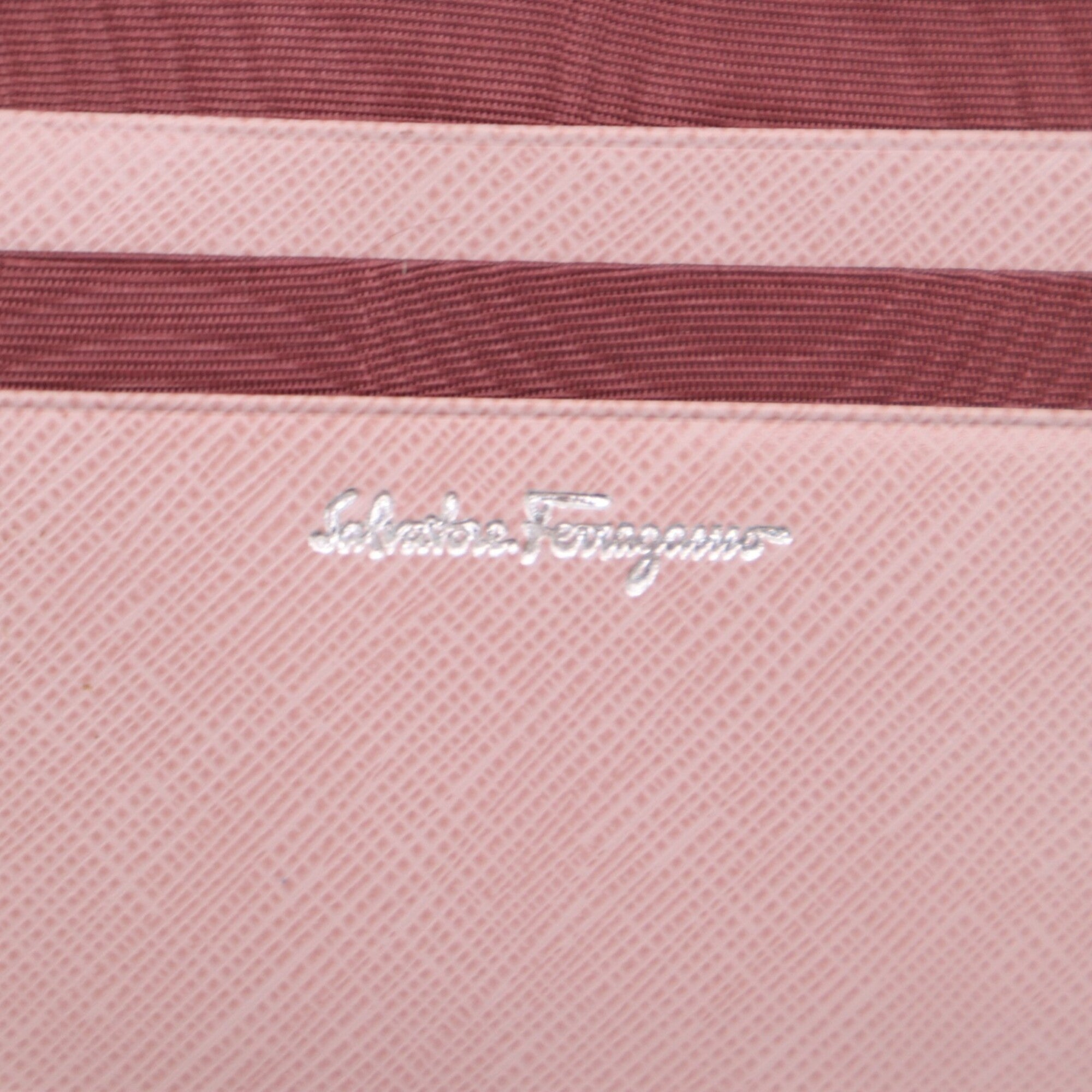 Salvatore Ferragamo Gancini Pink Leather Wallet (Bi-Fold) (Pre-Owned)