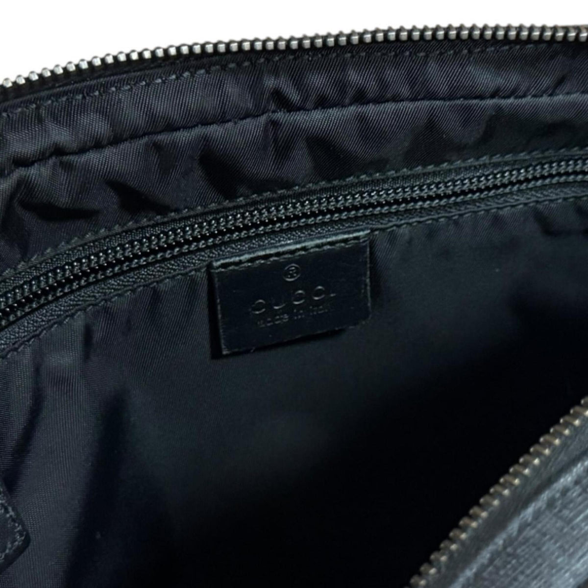 Gucci Black Gg Supreme Handbag (Pre-Owned)