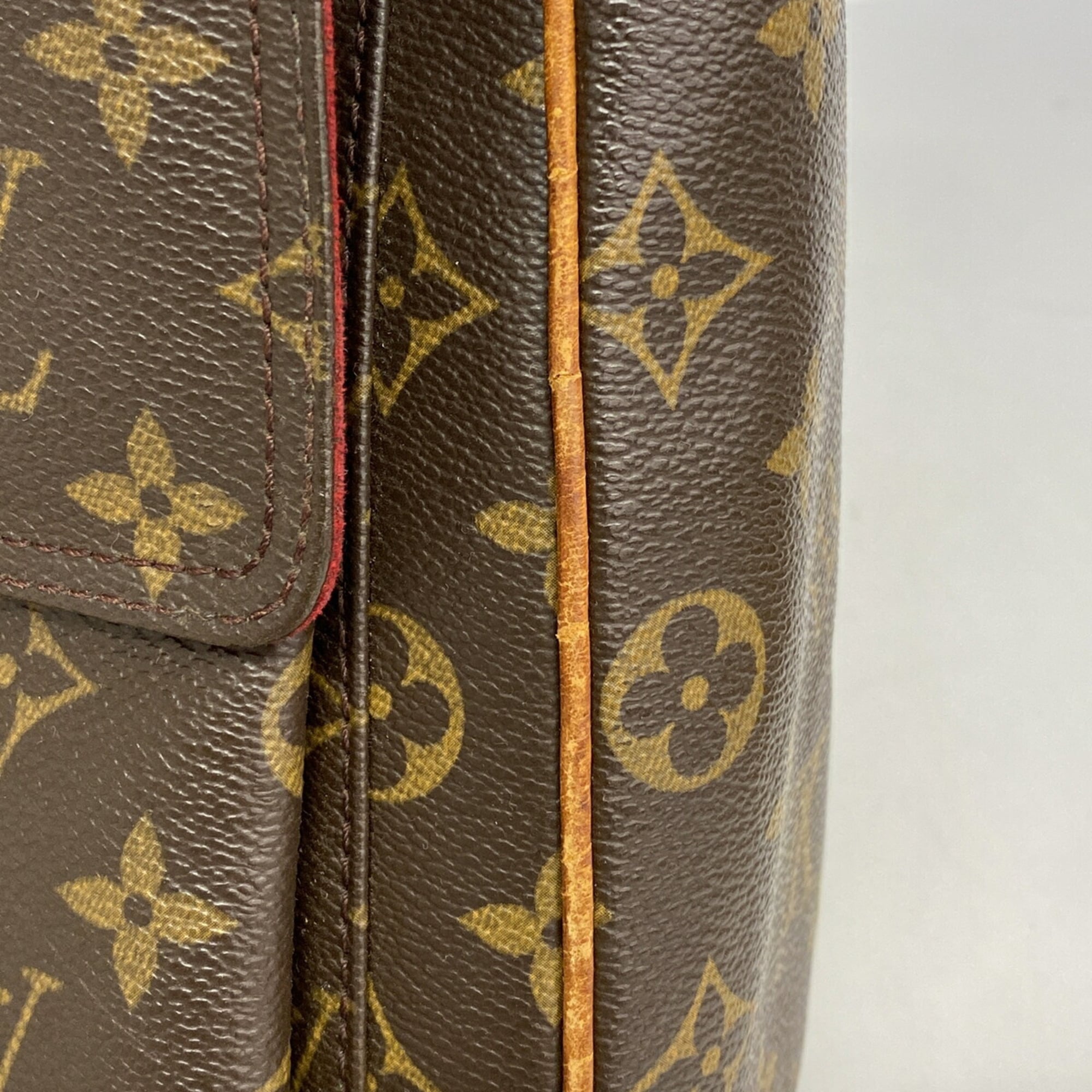 Louis Vuitton Brown Tote Bag (Pre-Owned)