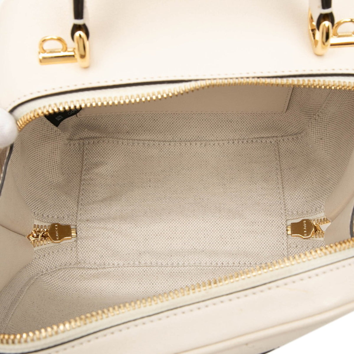 Gucci Ivory Leather Handbag Shoulder Bag (Pre-Owned)