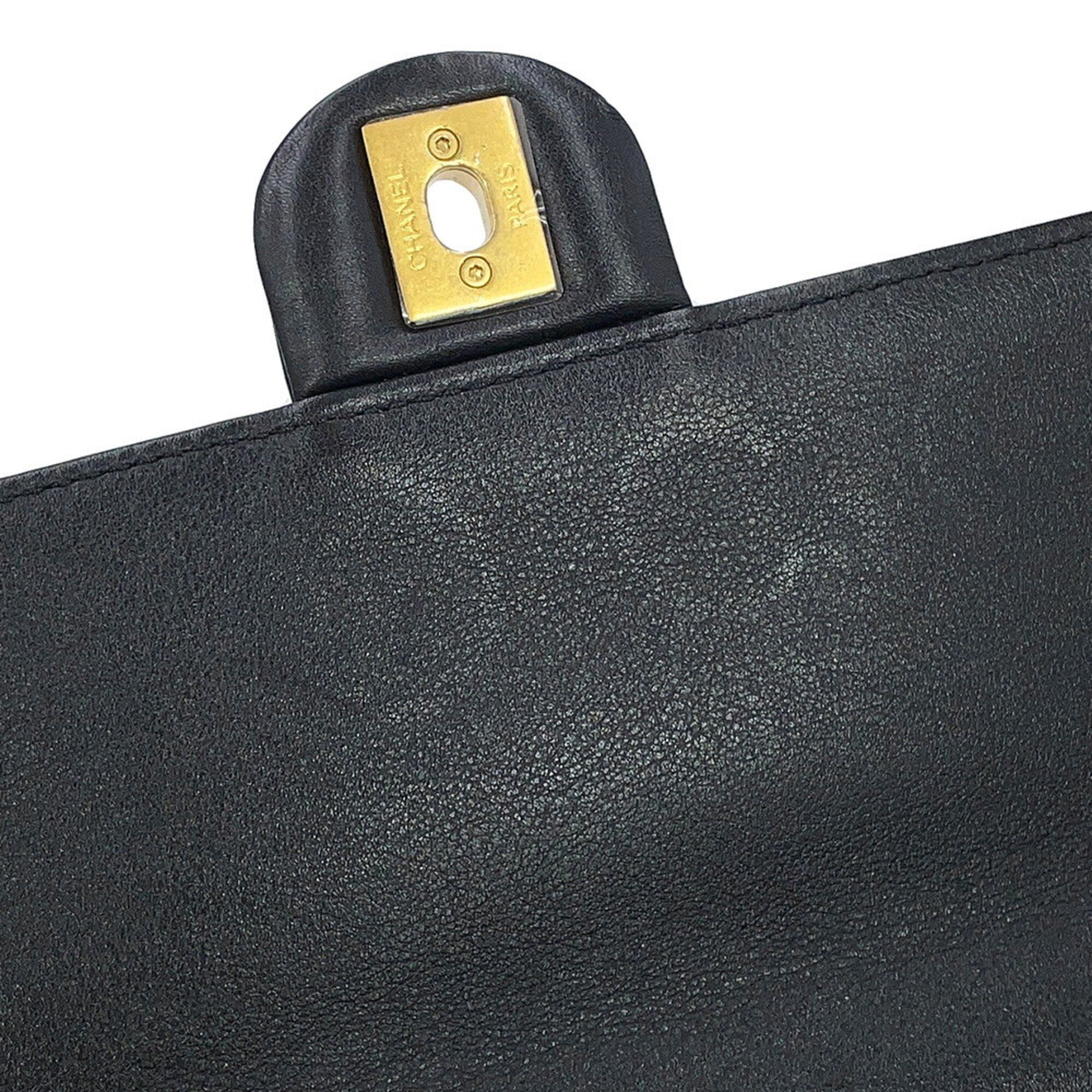 Chanel Black Leather Shoulder Bag (Pre-Owned)