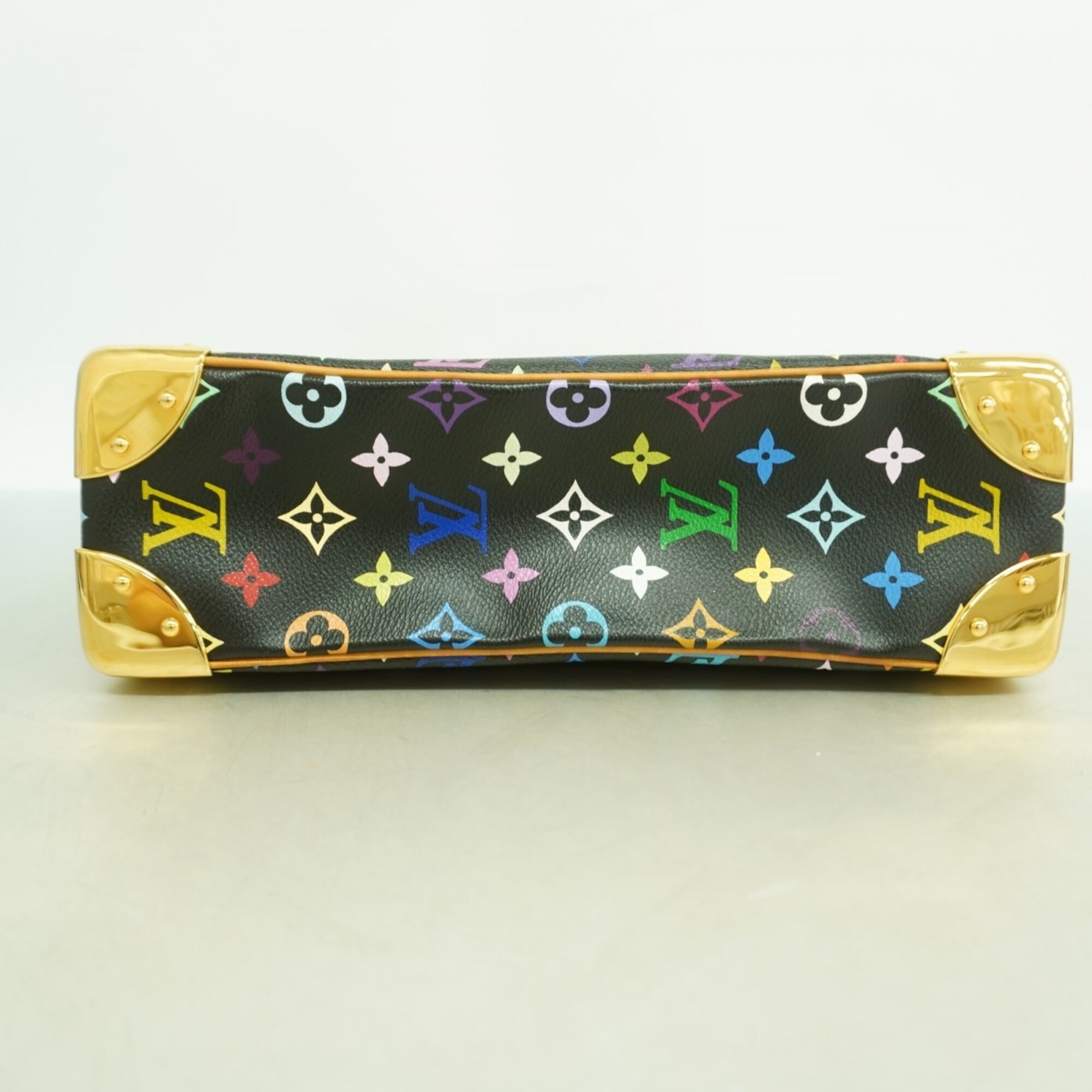 Louis Vuitton Noir Shoulder Bag (Pre-Owned)