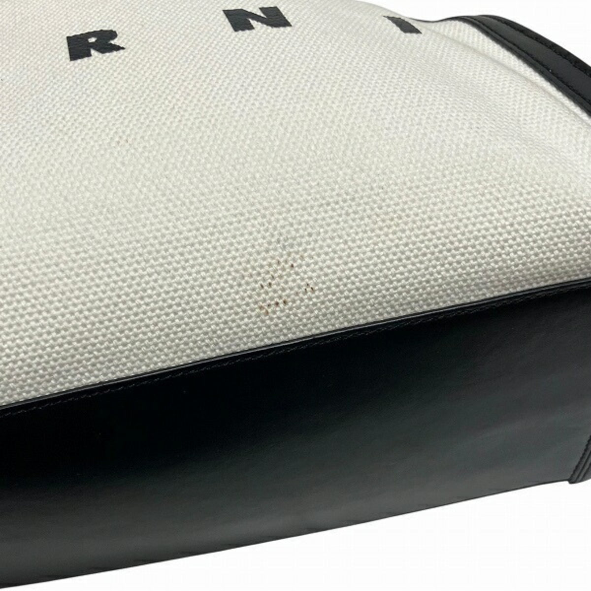 Marni Black White Canvas Handbag Tote Bag (Pre-Owned)