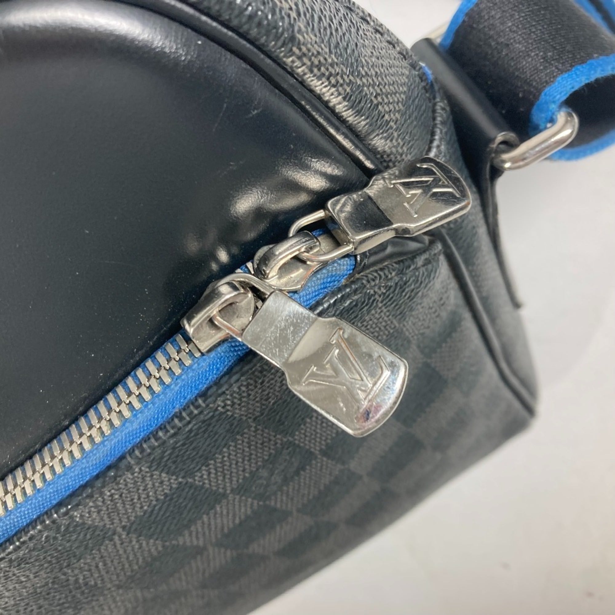 Louis Vuitton Black Blue Damier Graphite Shoulder Bag (Pre-Owned)