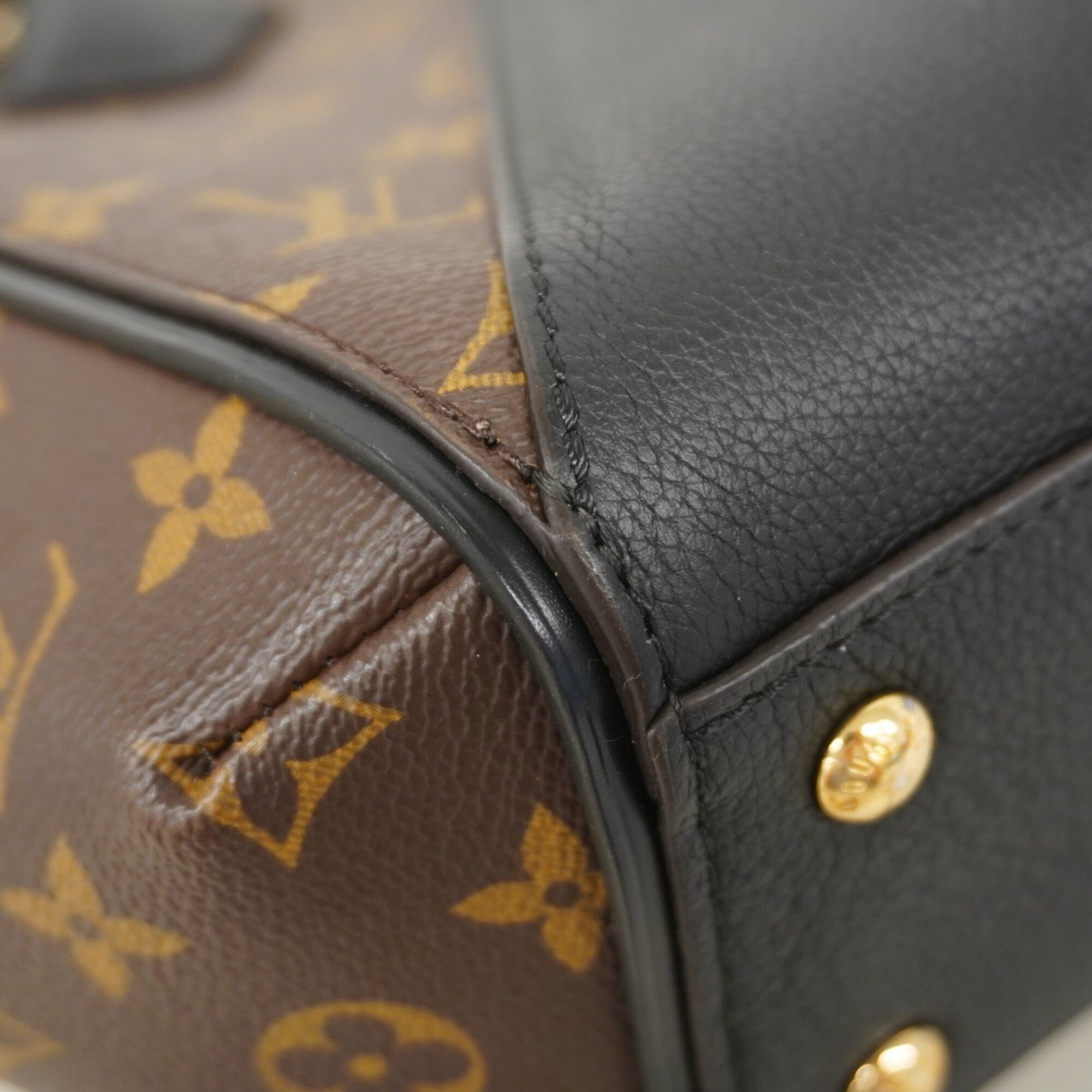 Louis Vuitton Brown Noir Tote Bag (Pre-Owned)